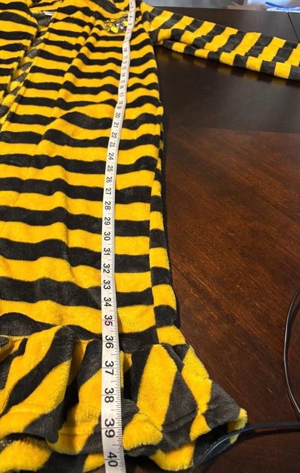 Harry Potter Hufflepuff Juniors M Fleece Hooded Robe Yellow Black Bathrobe 4