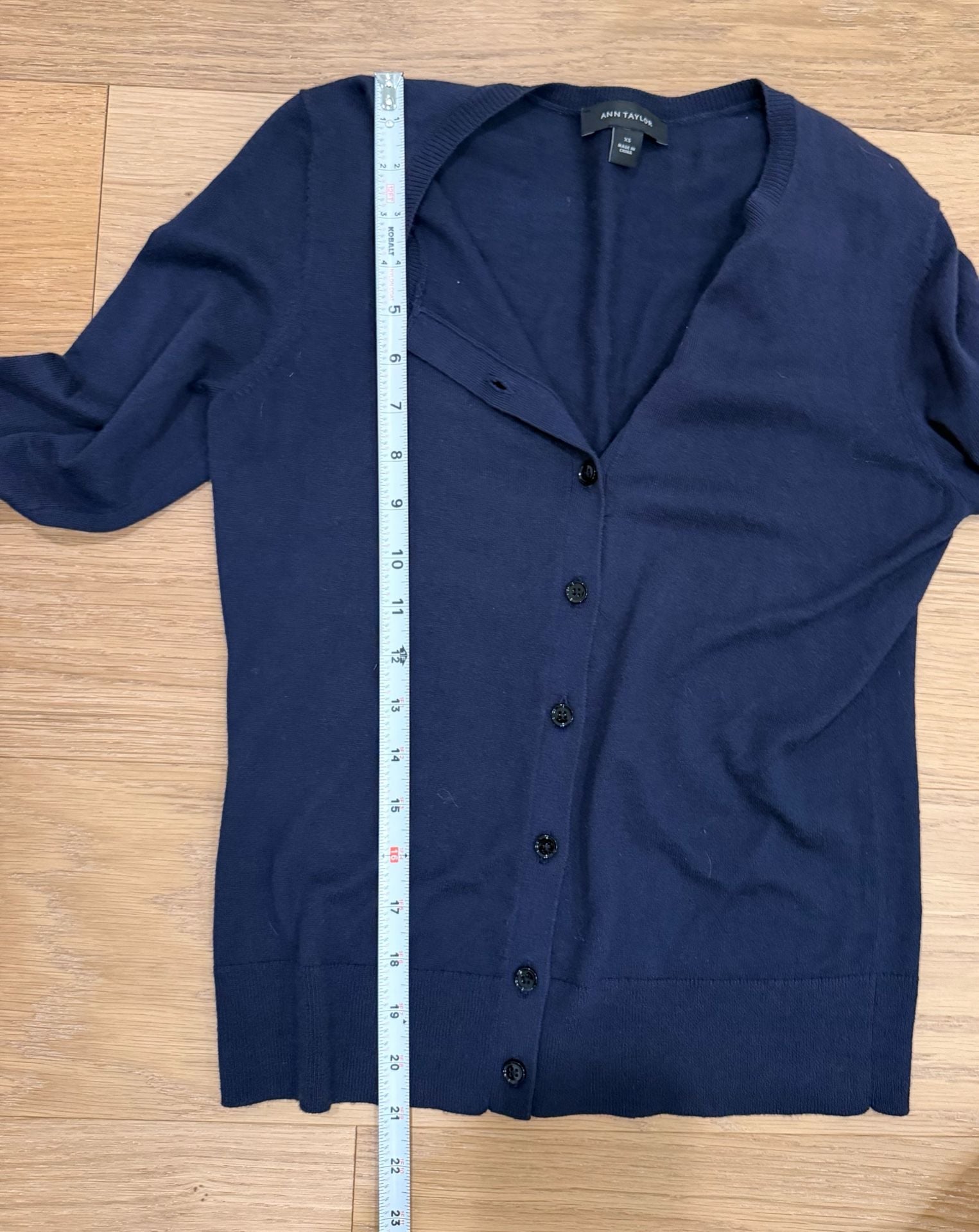 Ann Taylor Preppy Classic Sweater Size XS Blue Knit Long Sleeve Cardigan 7