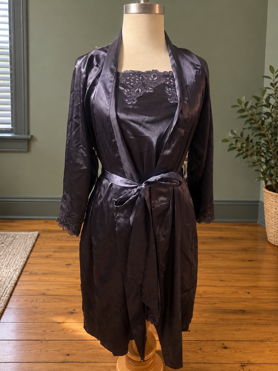 Jones New York Satin Robe Set S/M Purple 1