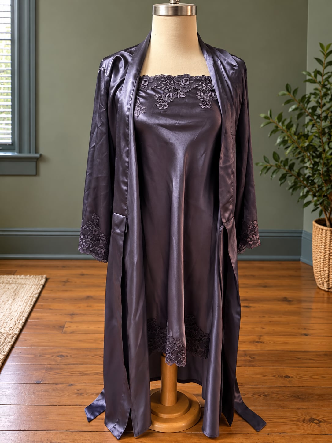 Jones New York Satin Robe Set S/M Purple 2