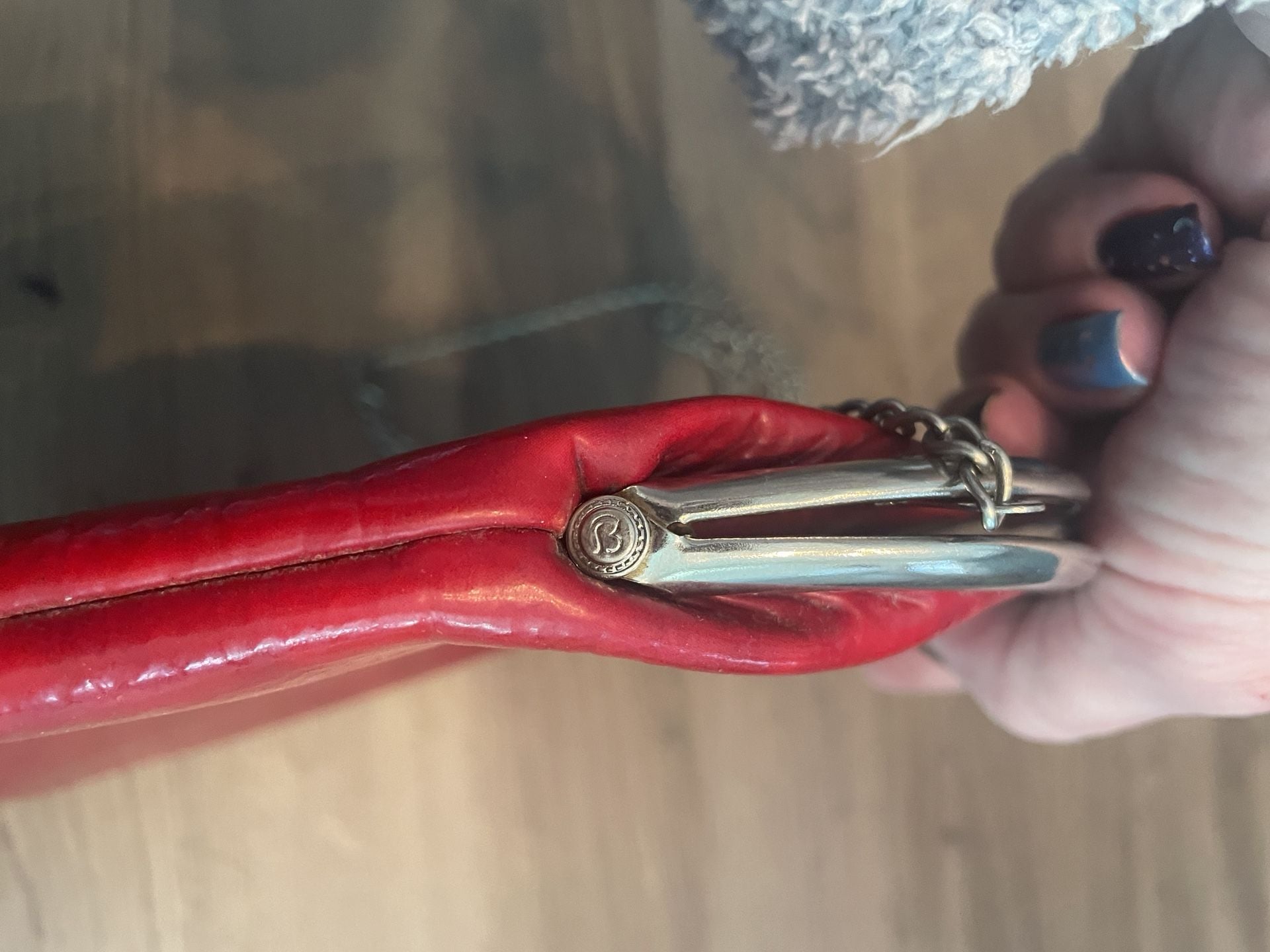 Vintage Red Faux Leather Kiss Lock Clutch Crossbody Bag 4