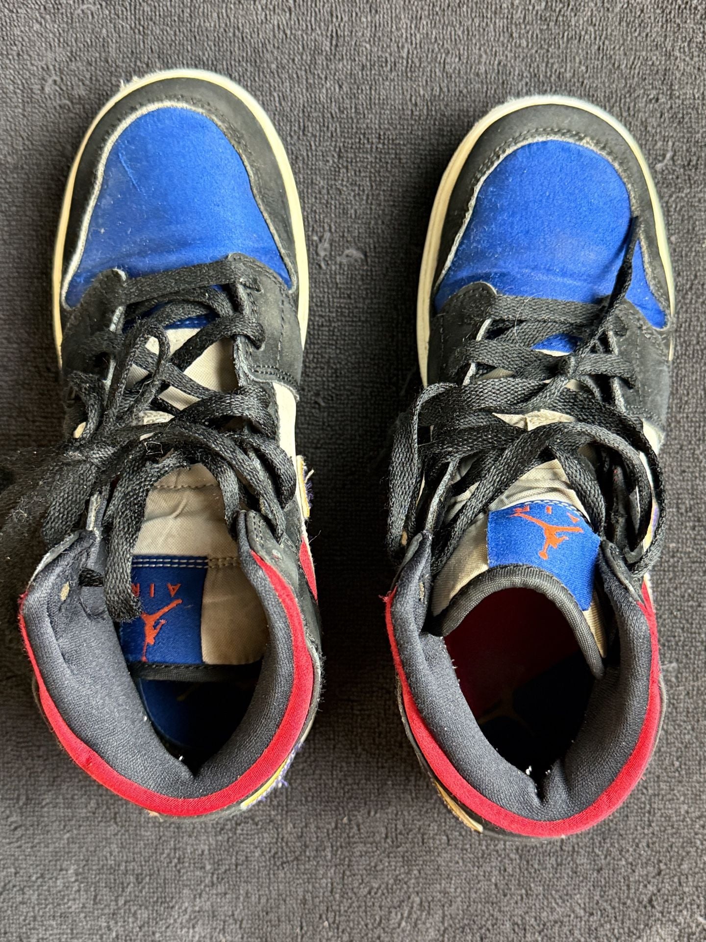 Air Jordan 1 Mid SE Size 5Y Multicolor Sneakers 8