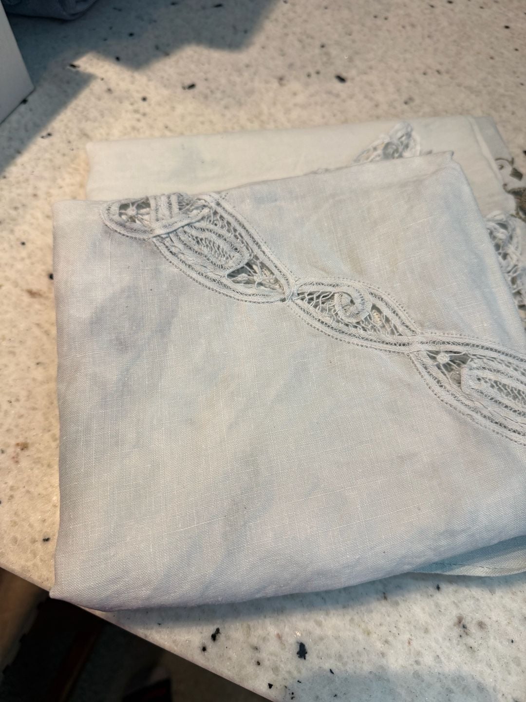 Vintage Embroidered Cutwork Linen Tablecloth White 5