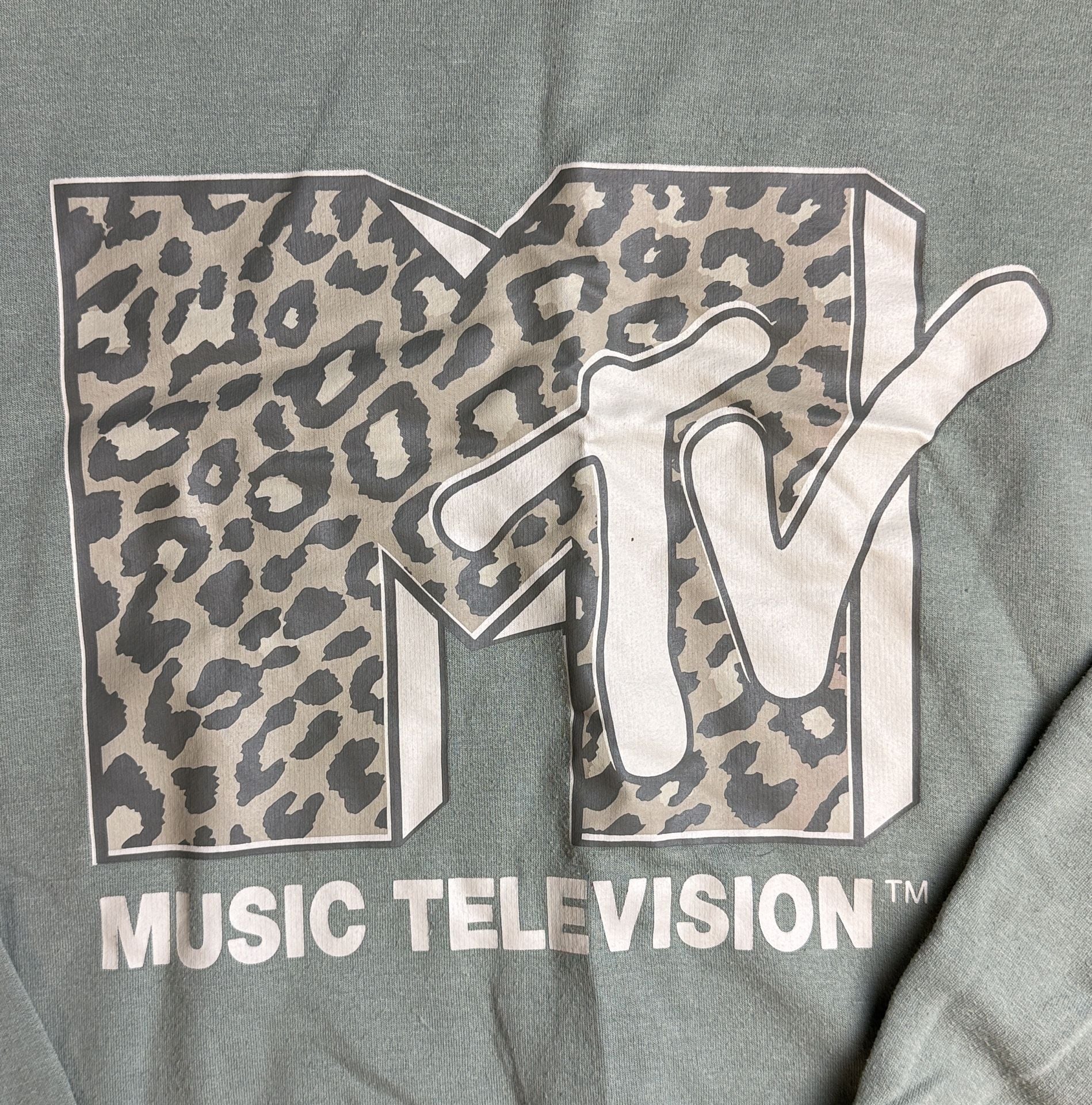 MTV Sweatshirt Size L Sage Green Leopard Print Music Television 3
