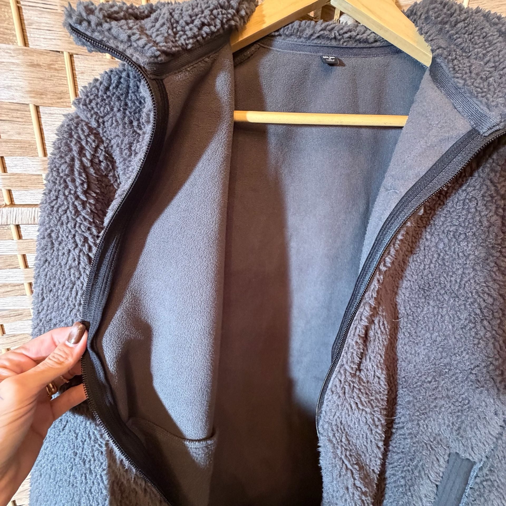 Uniqlo Fluffy Yarn Fleece Full Zip Jacket Size M Dark Gray 7