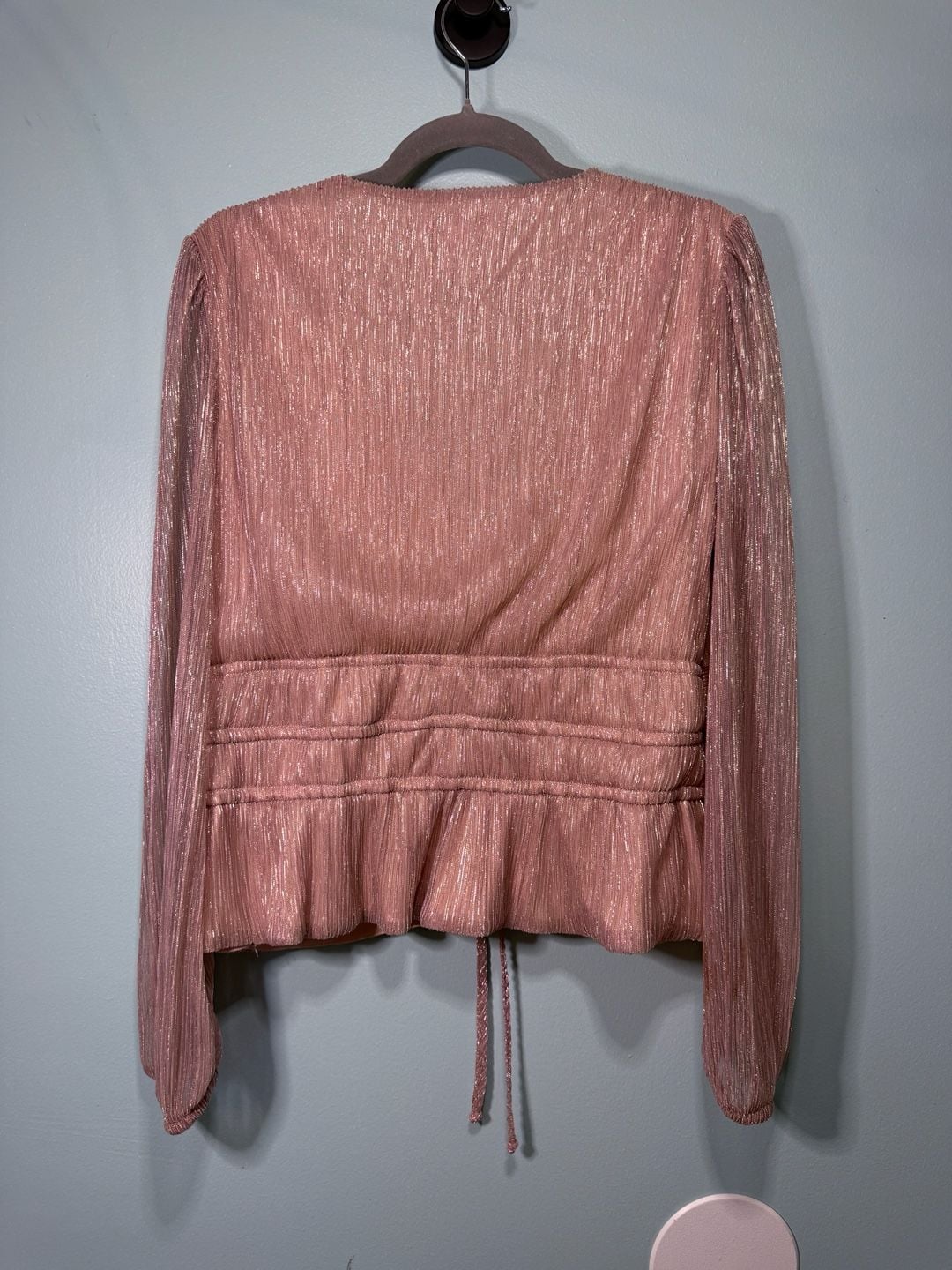 Sofia Jeans by Sofia Vergara Blouse Size XXL Pink Metallic Plisse V-Neck 11