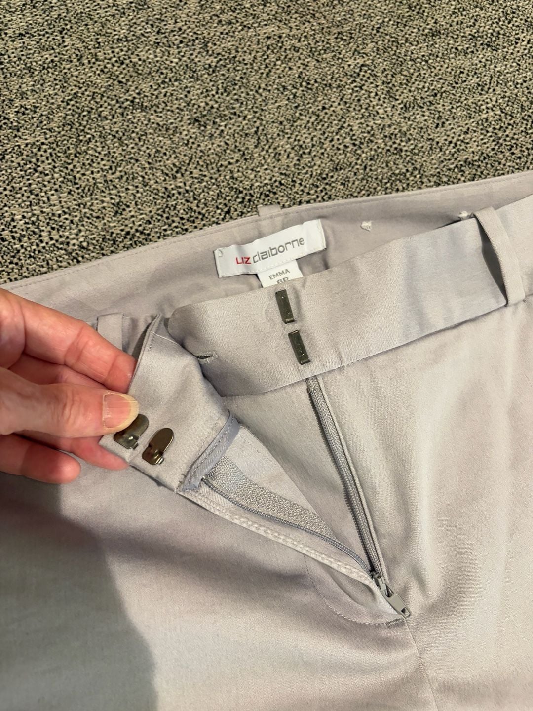 123-Liz Claiborne Emma Pants Size 6P Grey Dress Slacks NWOT 7