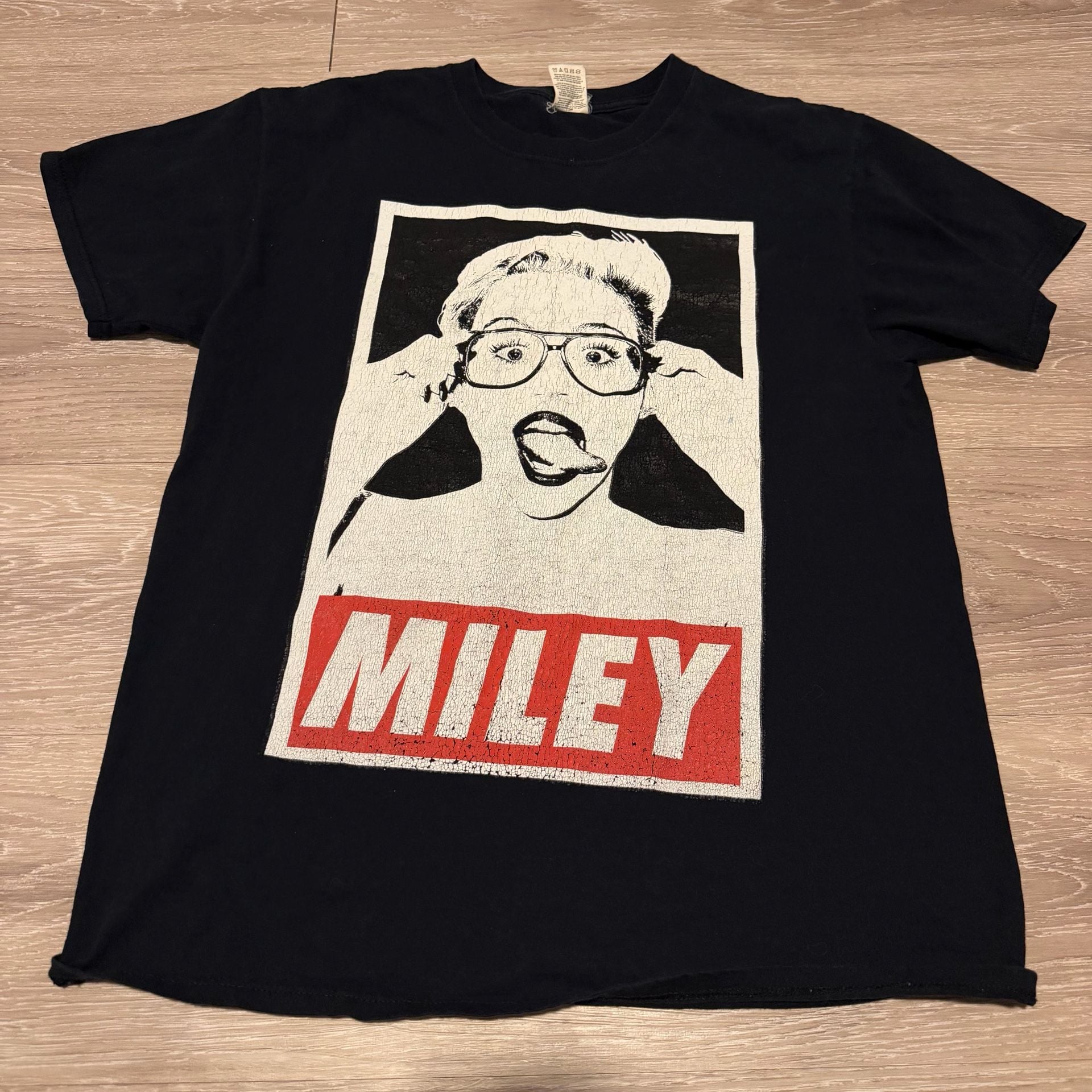 Miley Cyrus Graphic T-Shirt Black 2