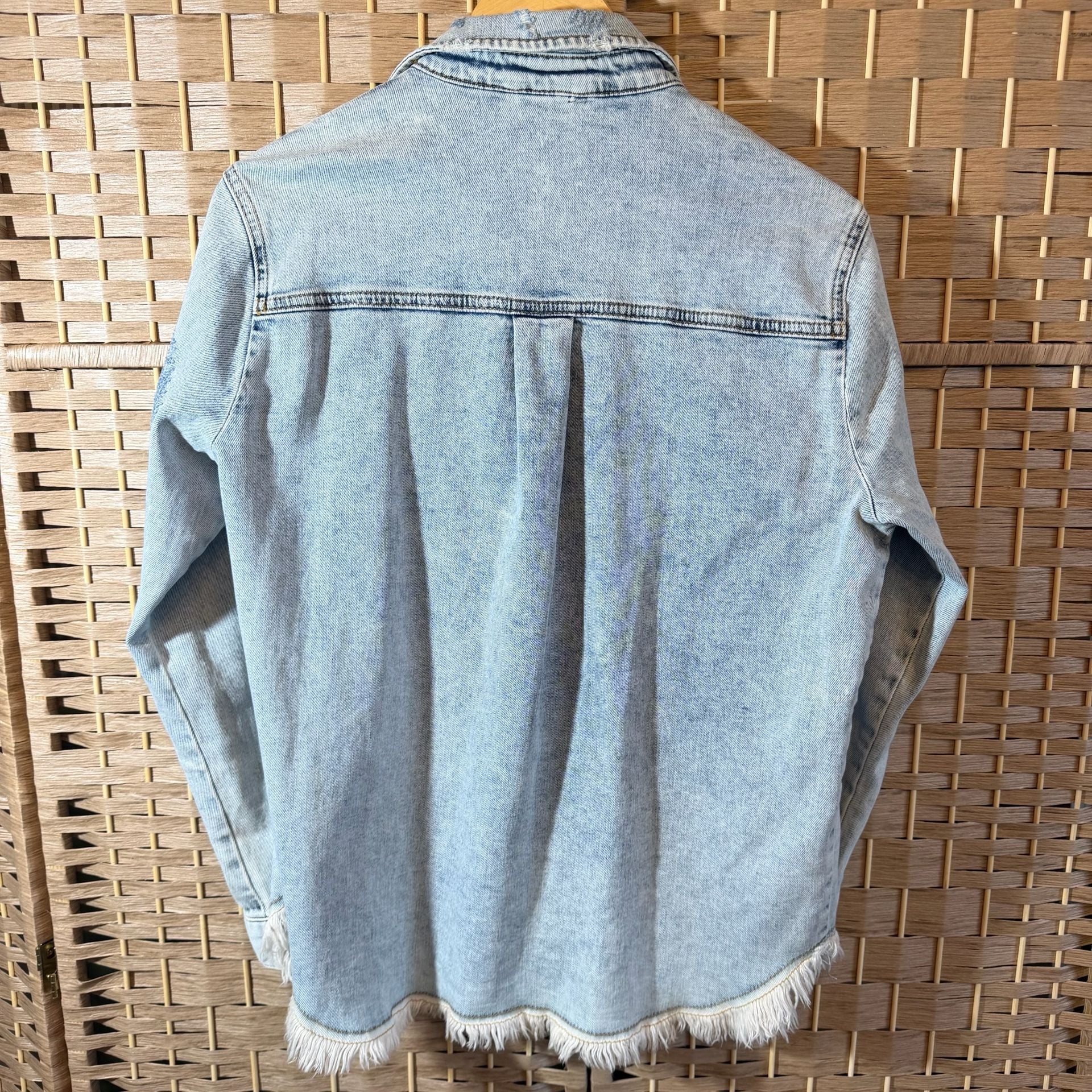 Pilcro Women's Denim Jacket Size S Light Wash Distressed Fringe Hem 7