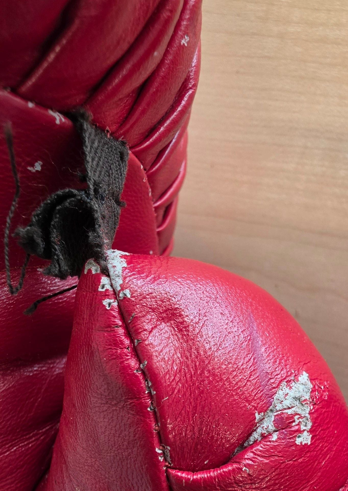 Vintage Everlast Boxing Gloves 16 oz Red Leather 537 4