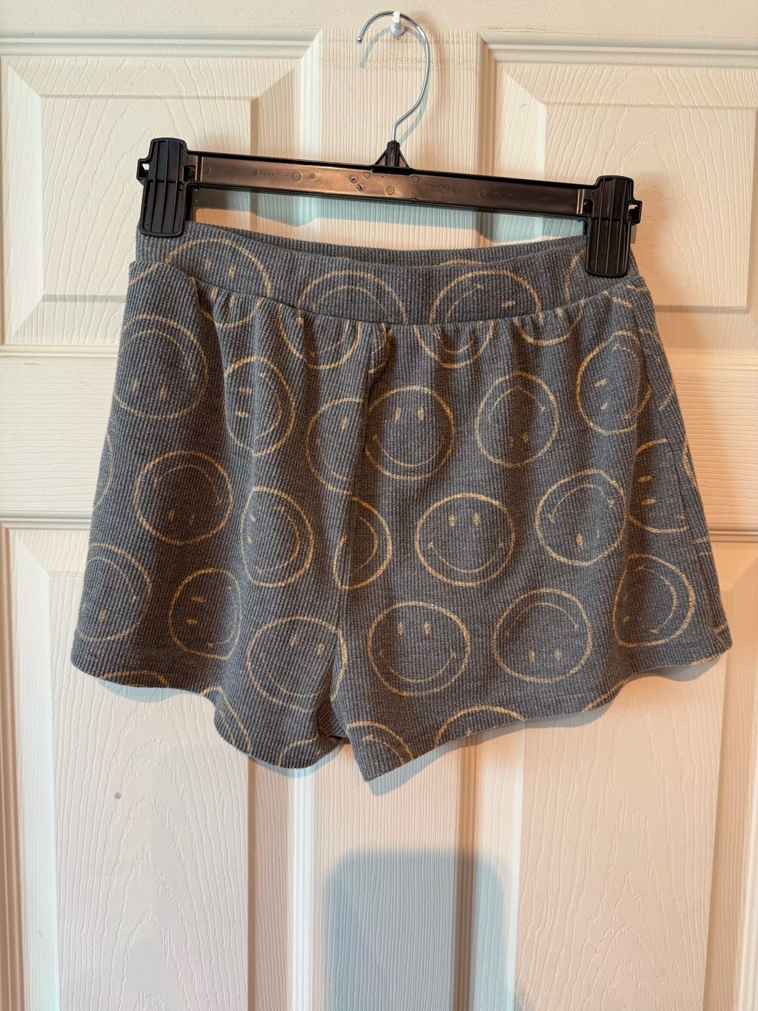 American Eagle Lounge Set Top And Shorts Size XS Gray Smiley Face Waffle 6