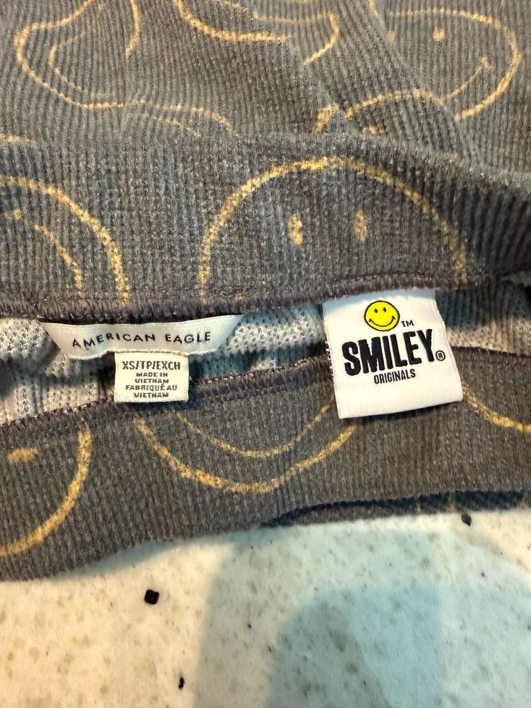 American Eagle Lounge Set Top And Shorts Size XS Gray Smiley Face Waffle 7
