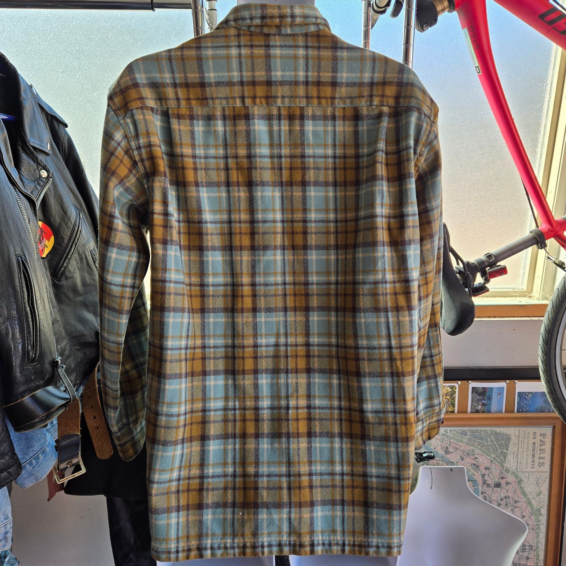 Pendleton The Original Board Shirt Size M Blue Gold Plaid Wool 4