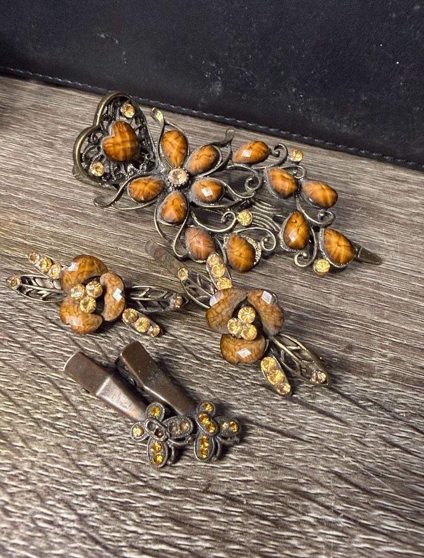 Vintage Hair Clip Set 1