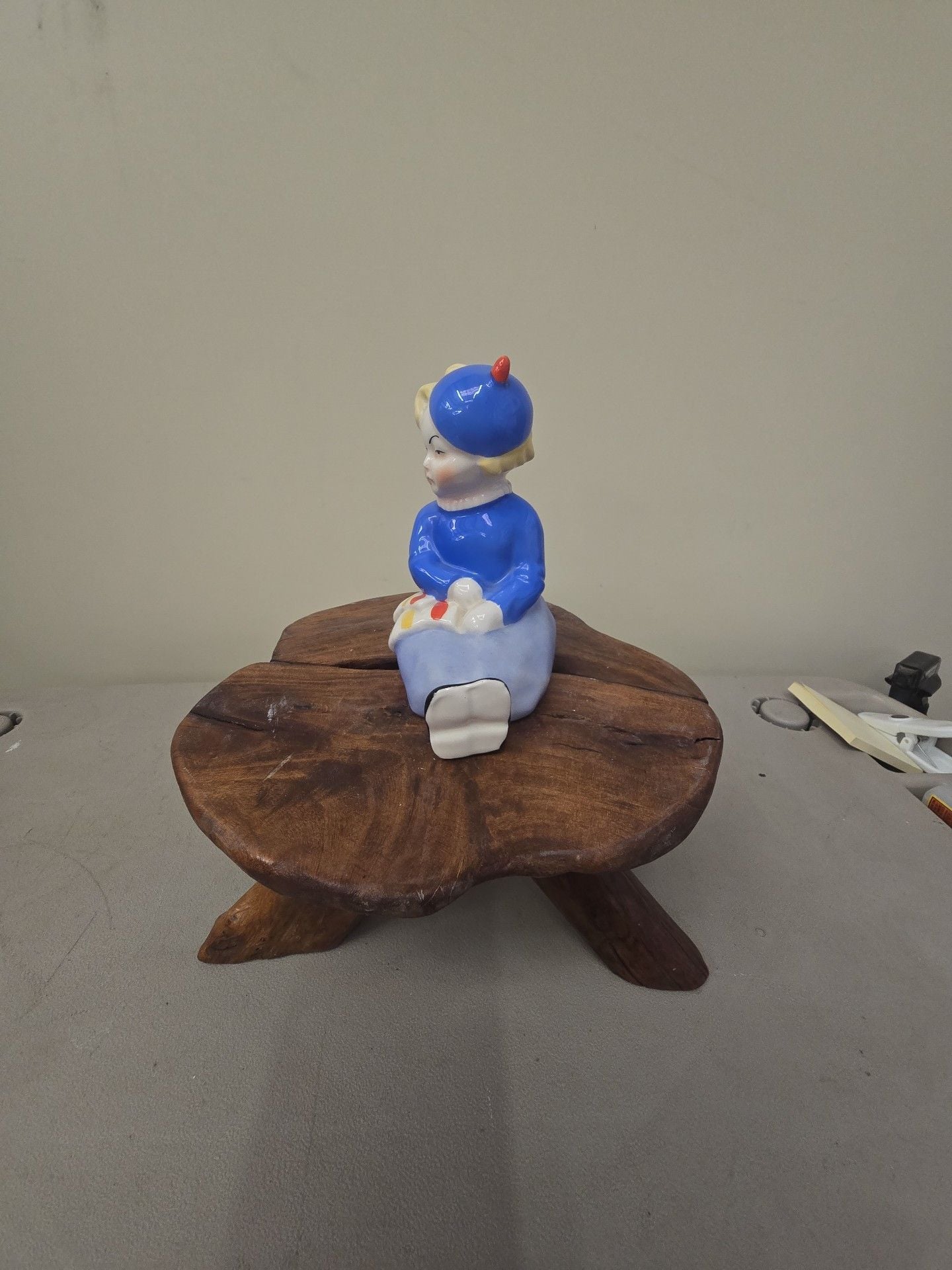 Vintage Ceramic Girl Figurine Made In Czechoslovakia 3