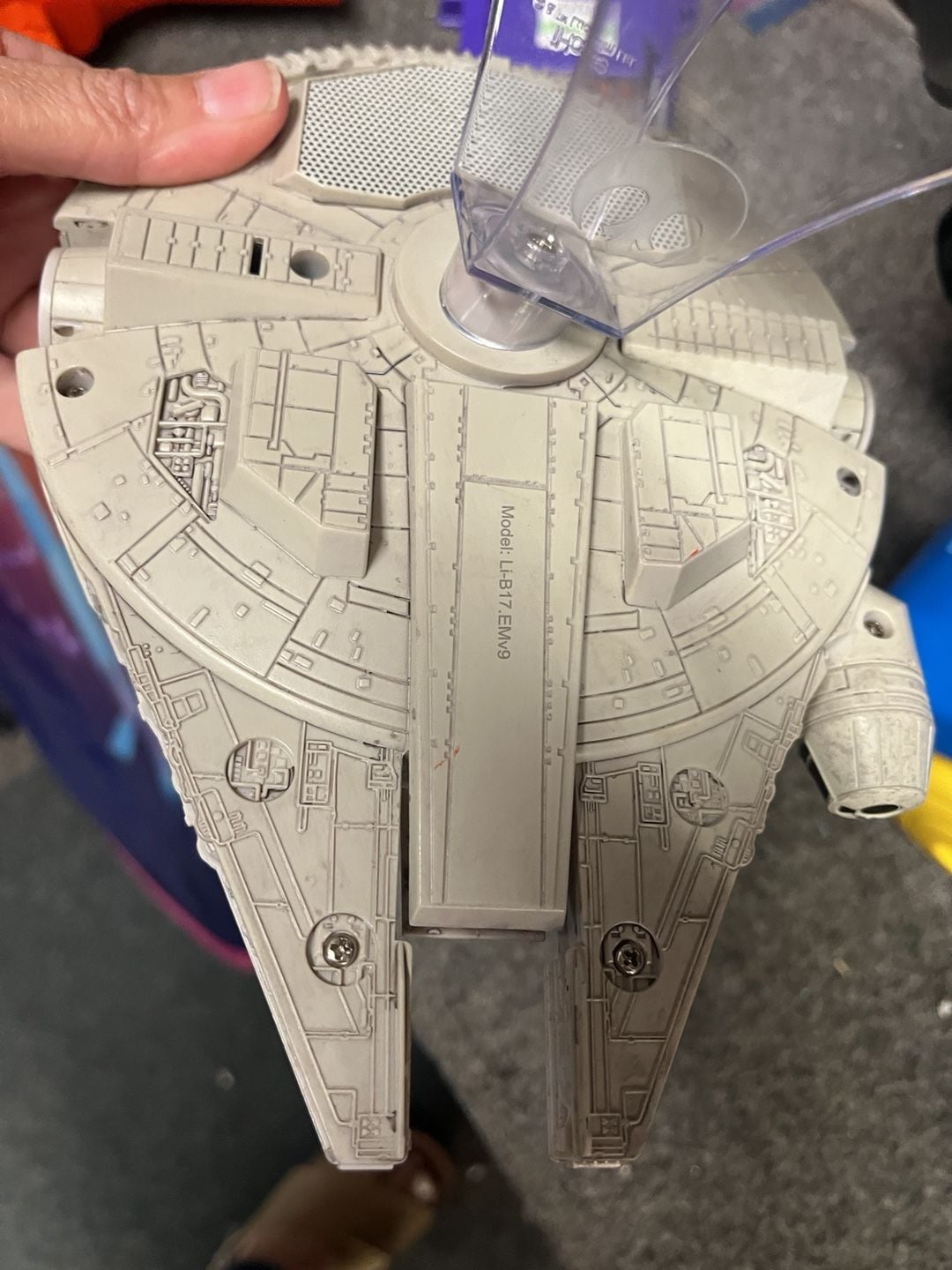 Star Wars iHome Millennium Falcon Bluetooth Speaker Stand 3
