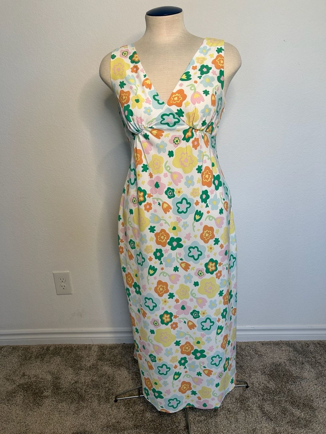 Glamorous Floral Midi Dress Size XS White Multi 90s Retro V-Neck 2