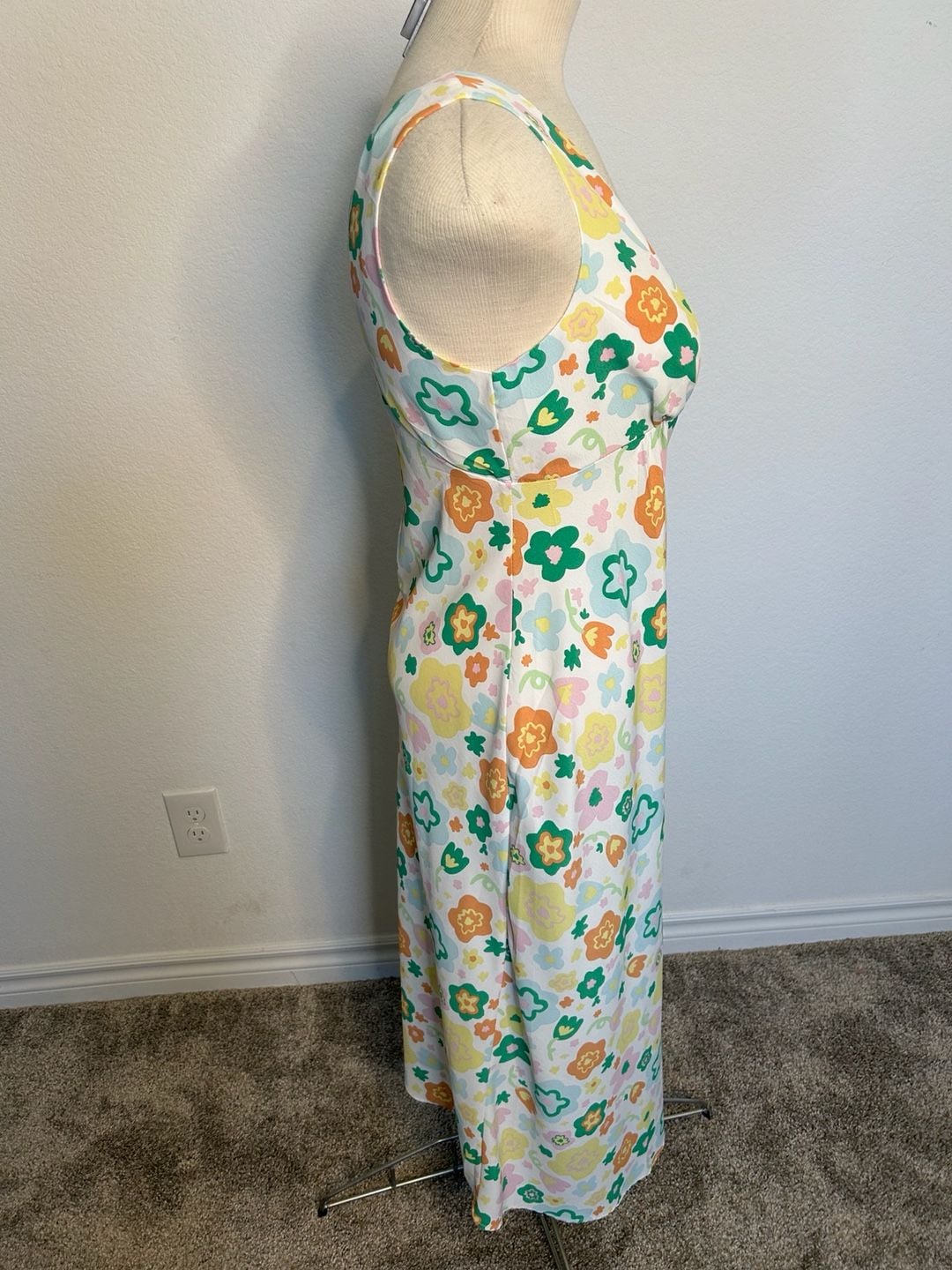 Glamorous Floral Midi Dress Size XS White Multi 90s Retro V-Neck 6