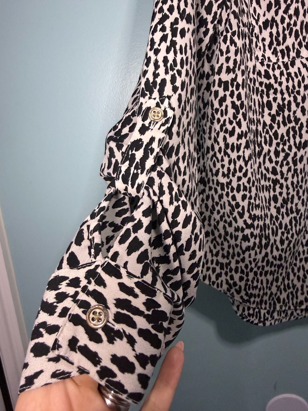 212 Collection Leopard Print Blouse Size M Long Sleeve Button Down 3