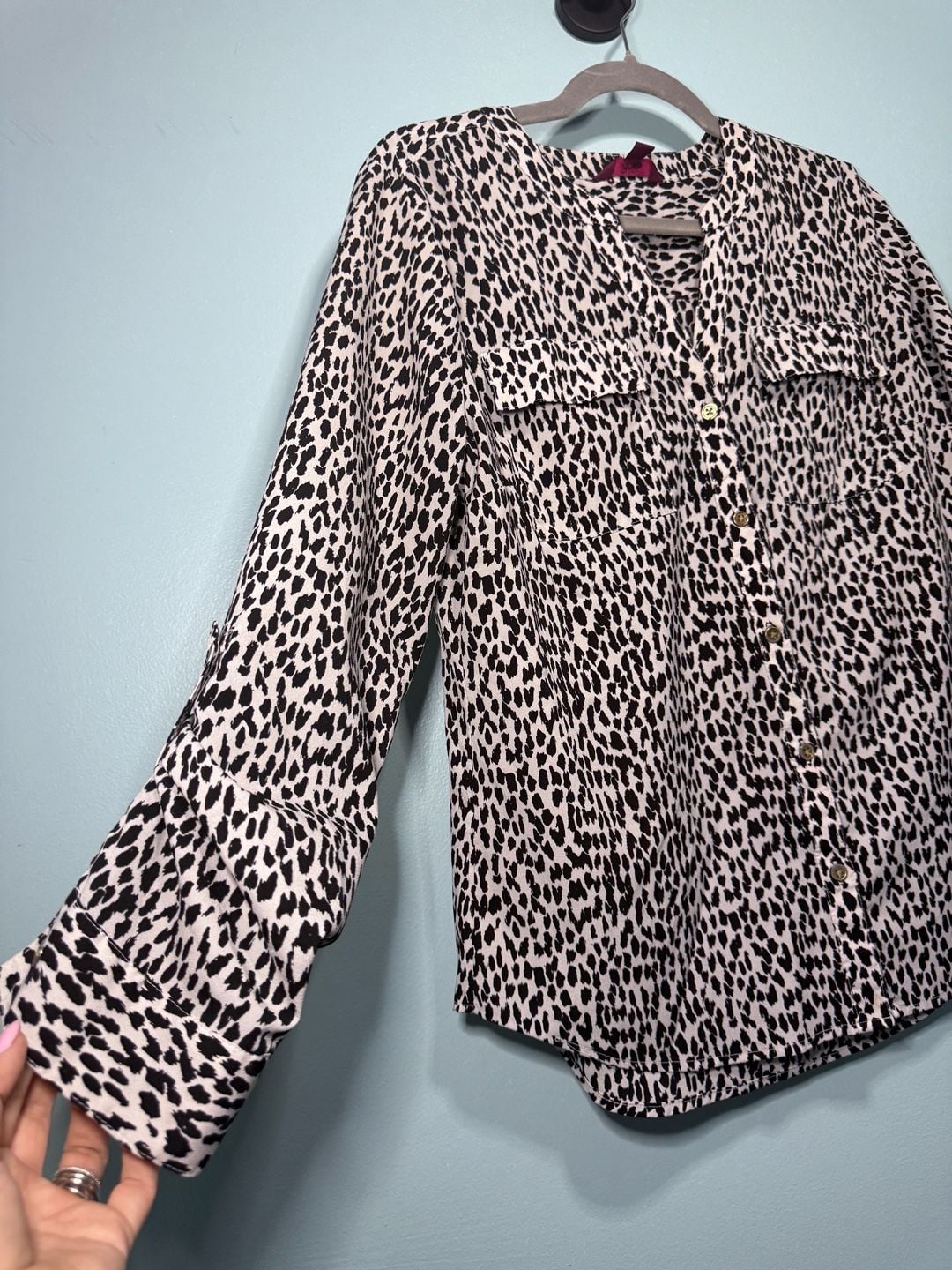 212 Collection Leopard Print Blouse Size M Long Sleeve Button Down 4