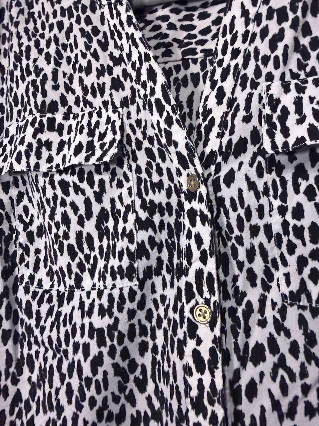 212 Collection Leopard Print Blouse Size M Long Sleeve Button Down 5