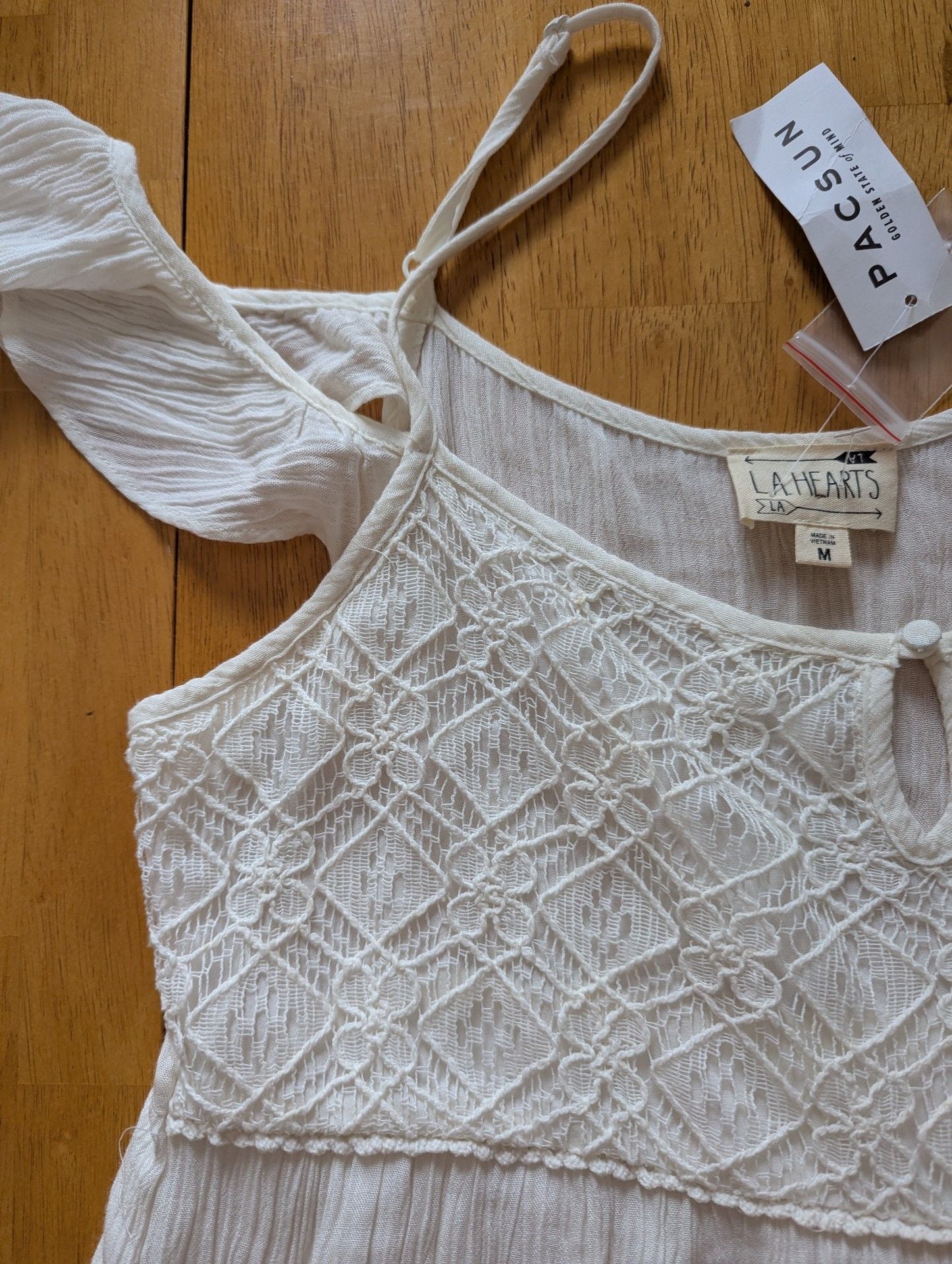 LA Hearts Dress Size M White Cold Shoulder Lace Romper 3