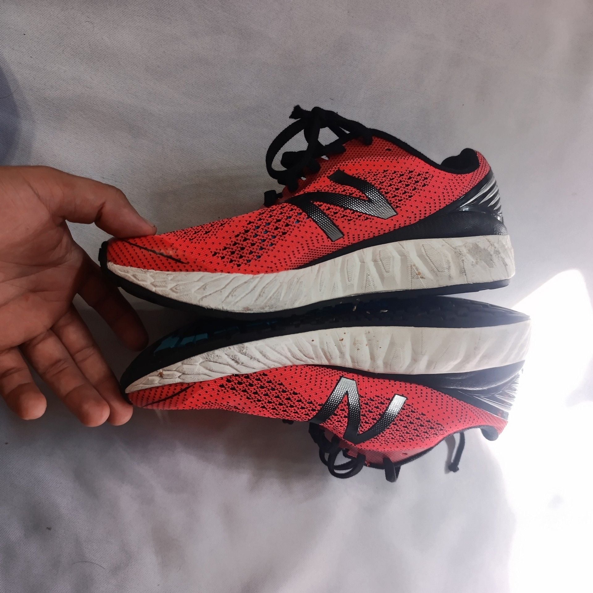 New Balance Fresh Foam Vongo 2 Size 7.5 Red Running Shoes 3