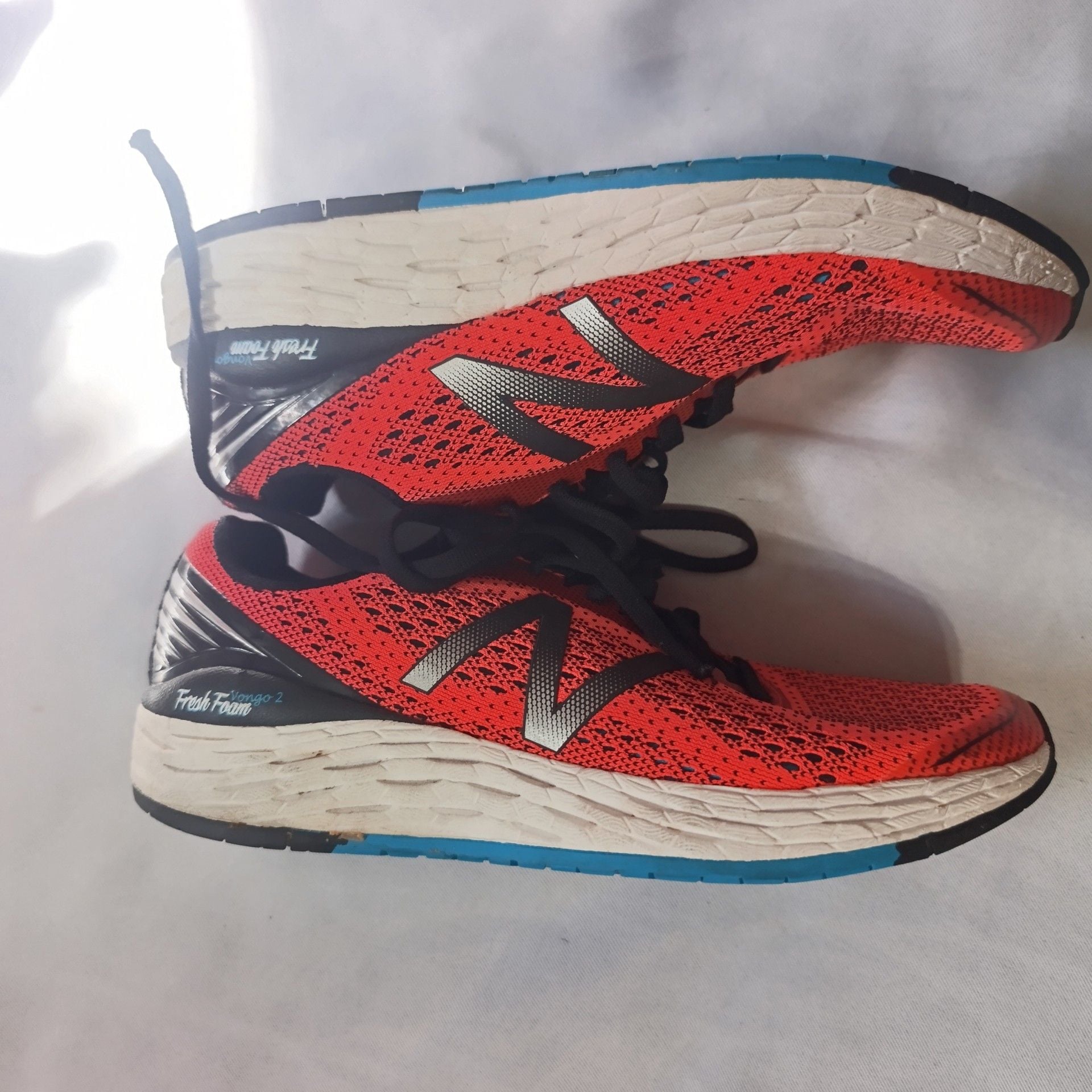 New Balance Fresh Foam Vongo 2 Size 7.5 Red Running Shoes 5