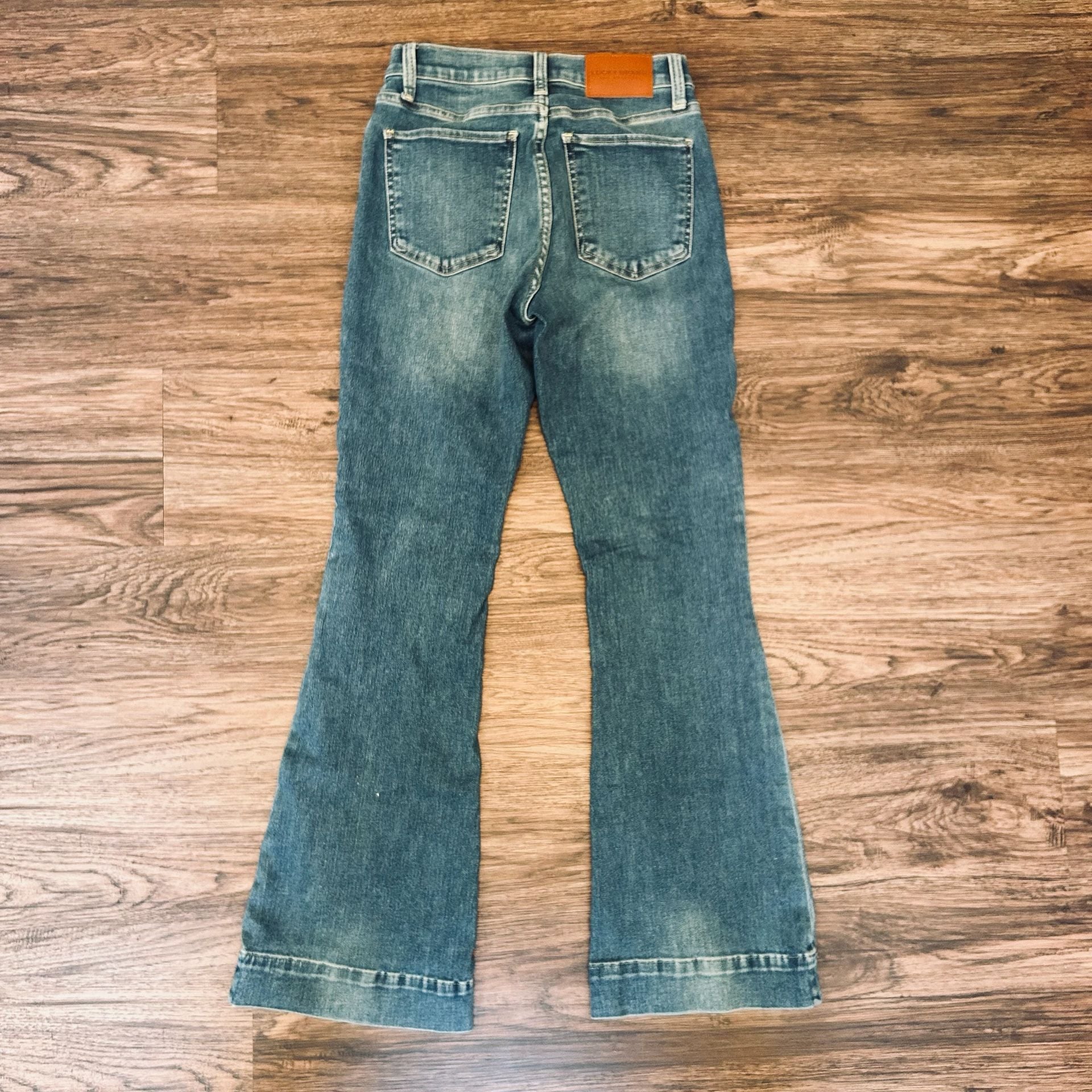 Lucky Brand Flare Jeans Blue Denim Flare Leg 6