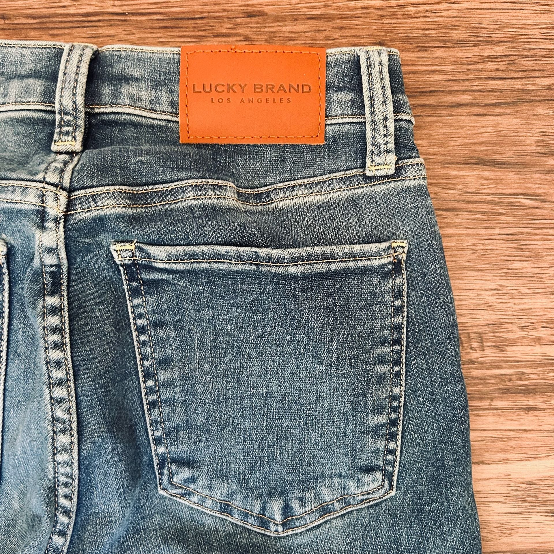 Lucky Brand Flare Jeans Blue Denim Flare Leg 8