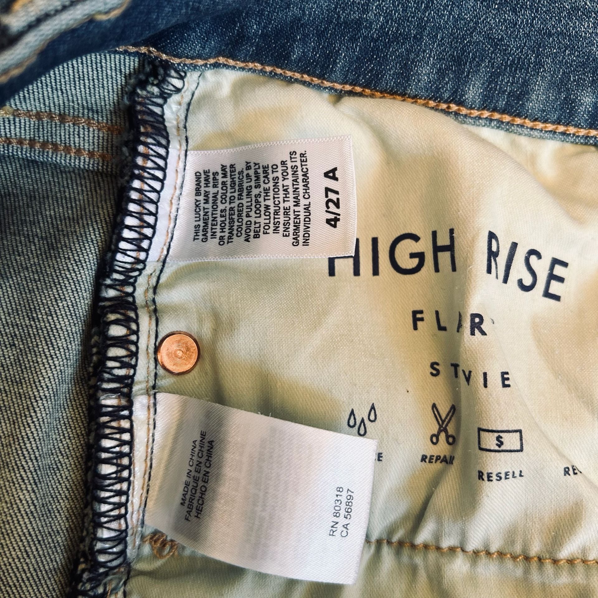 Lucky Brand Flare Jeans Blue Denim Flare Leg 11