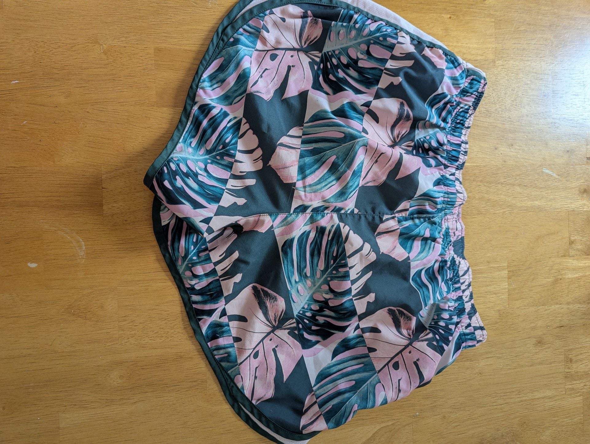 Nike Dri-FIT Tropical Palm Leaf Athletic Shorts 3