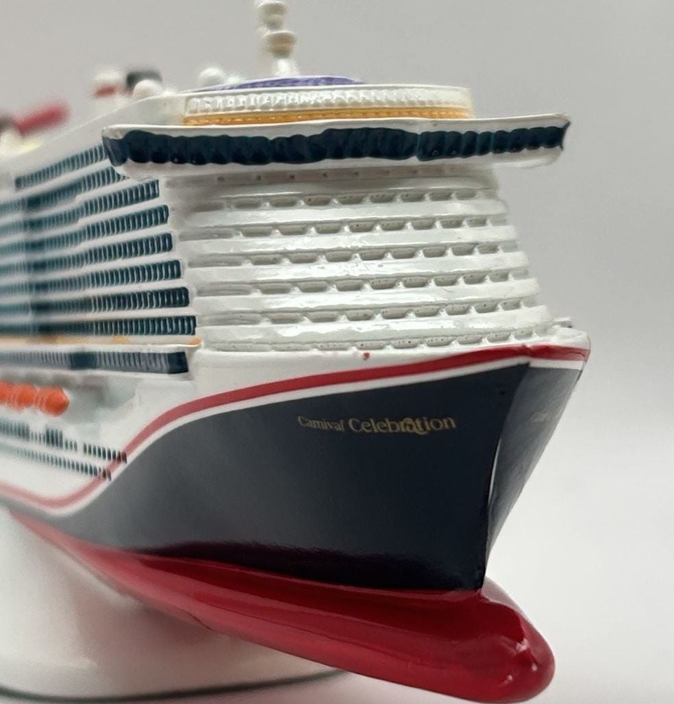 CARNIVAL CELEBRATION CRUISE SHIP MODEL - CARNIVAL CRUISE LINE - RARE 8