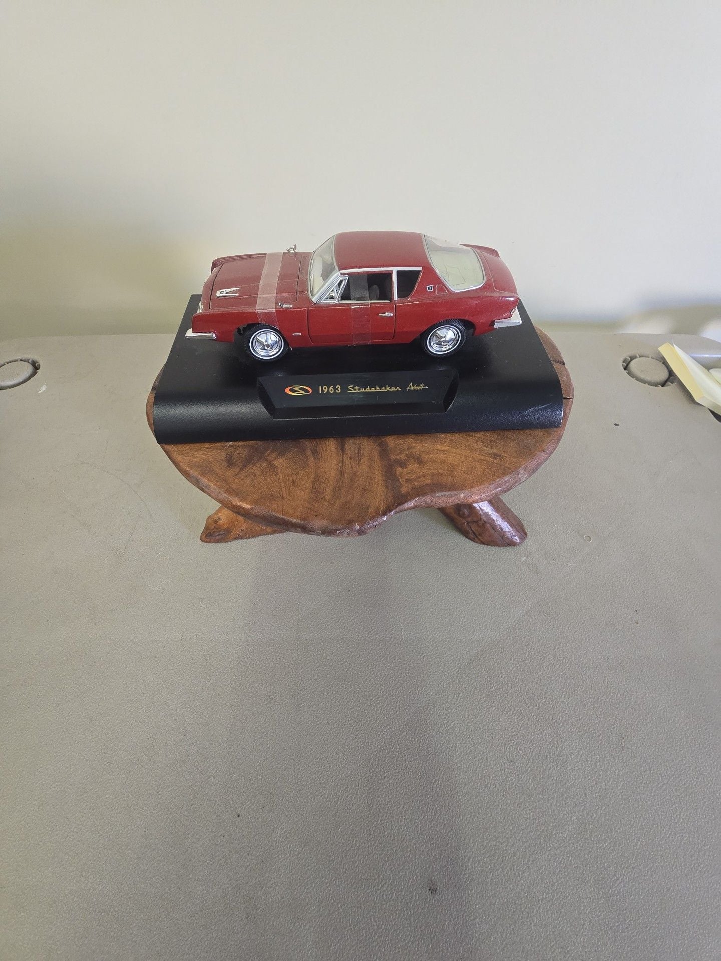 1963 Studebaker Avanti Diecast Model Car Red Display Base 1