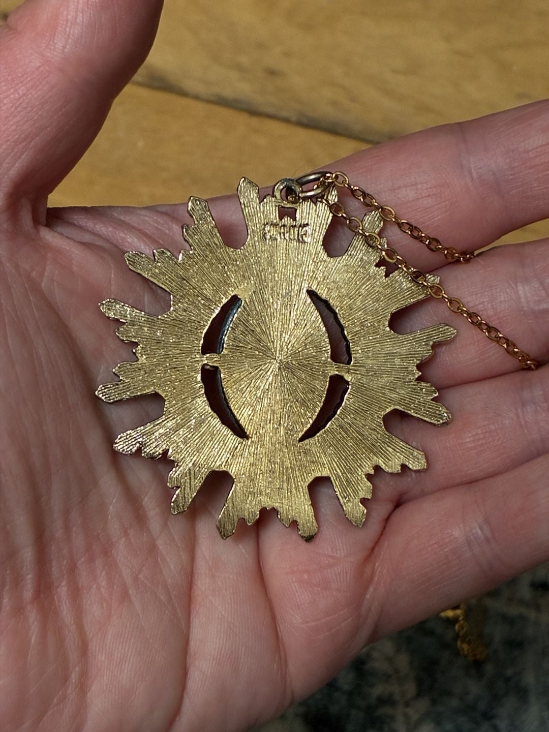 Upcycled Swank Vintage 1930s Art Deco Sunburst Pendant Necklace Gold Tone 4