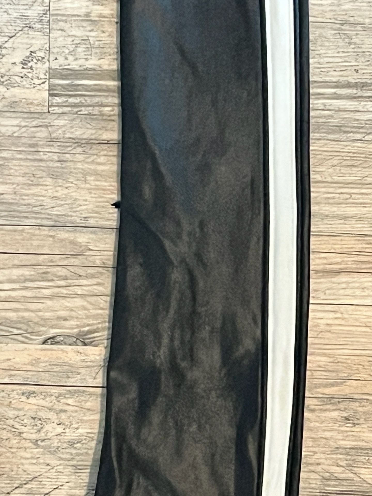SPANX Faux Leather Leggings Size M/M Black White Stripe 2
