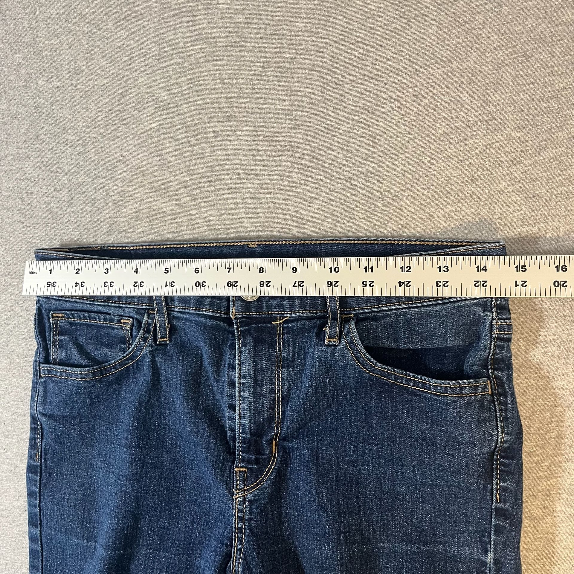 Levi's Dark Wash Skinny Denim Blue Jeans Women’s 28x32(30) 3
