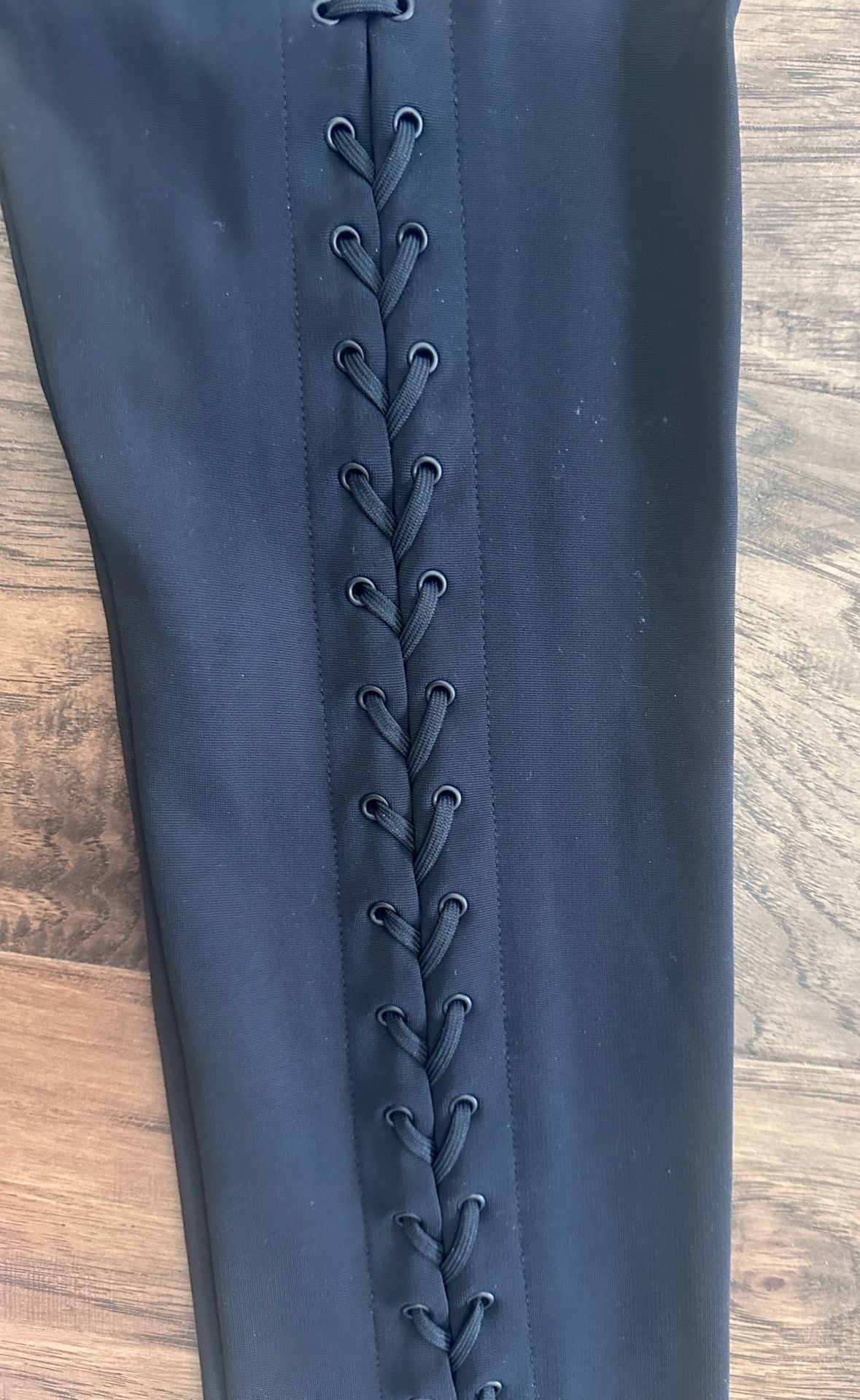 BCBGMaxAzria Elin Lace-Up Leggings Size M Black 4