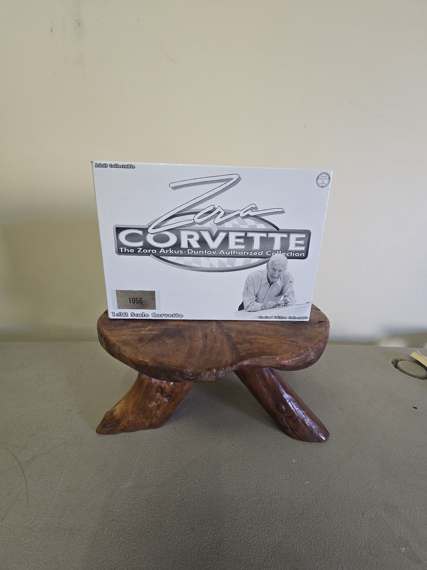 Zora Corvette 1956 1:32 Scale Corvette Authorized Collection 1
