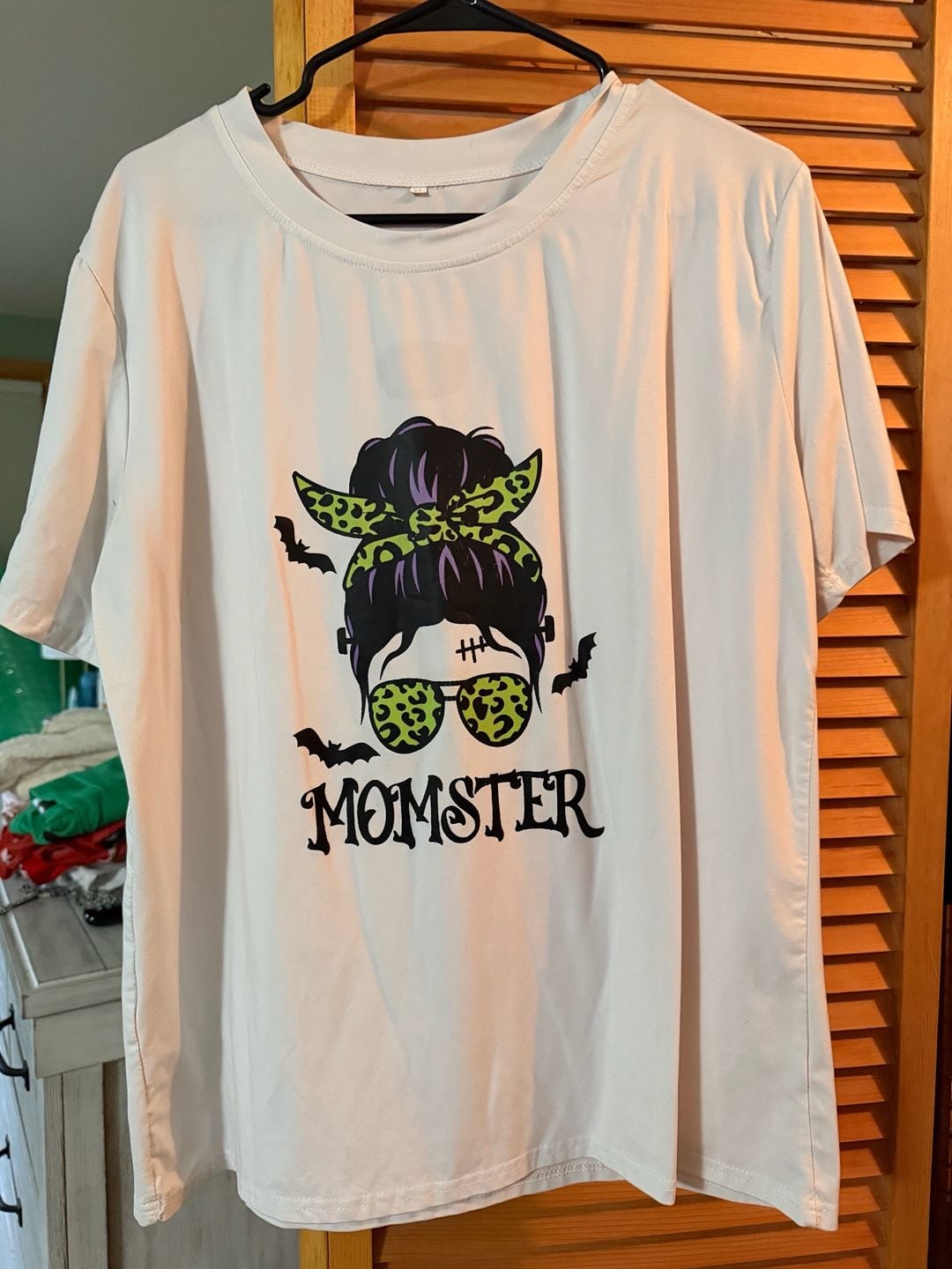 Unbranded Momster Graphic T-Shirt Size XL White Halloween 2