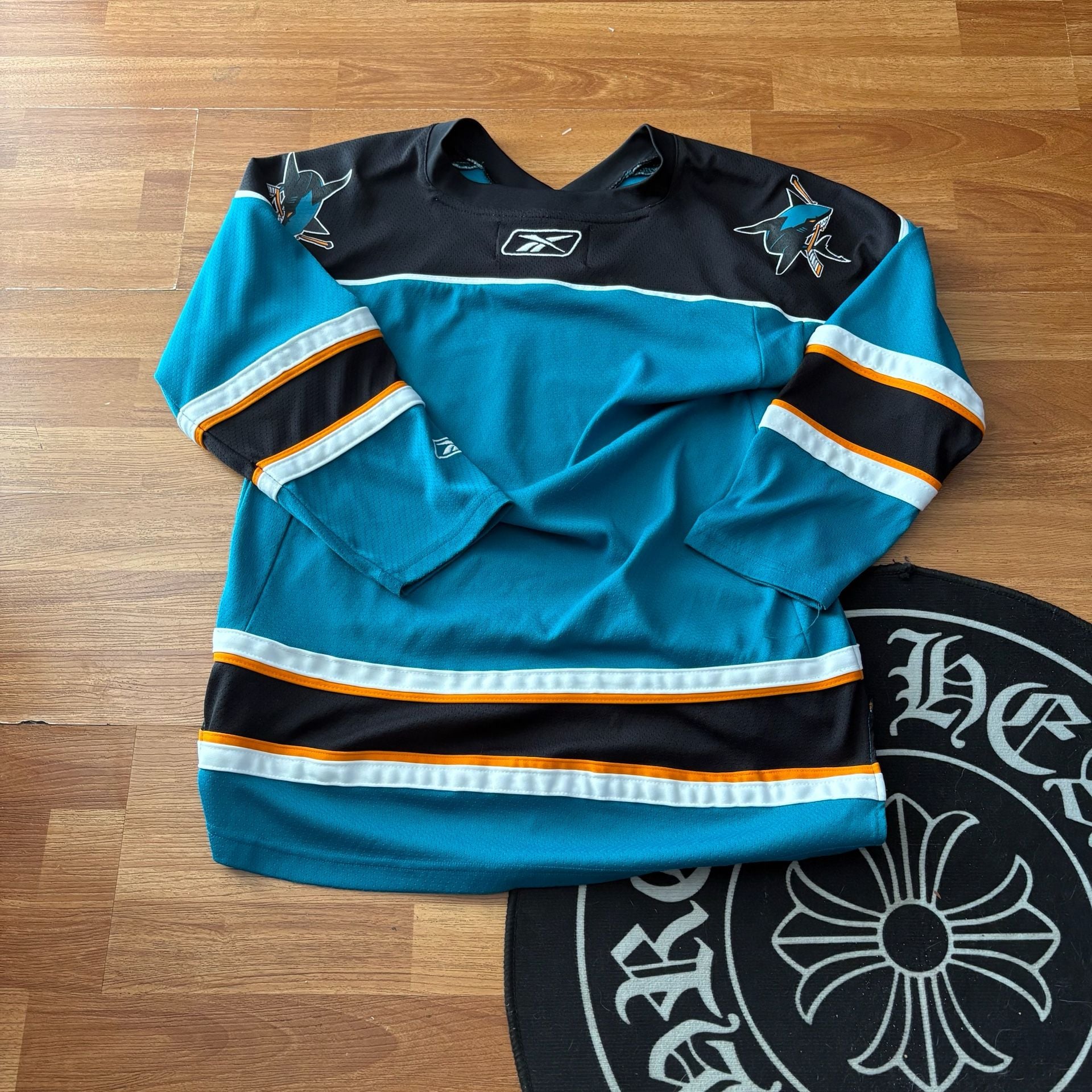Reebok San Jose Sharks Hockey Jersey Youth L/XL 6