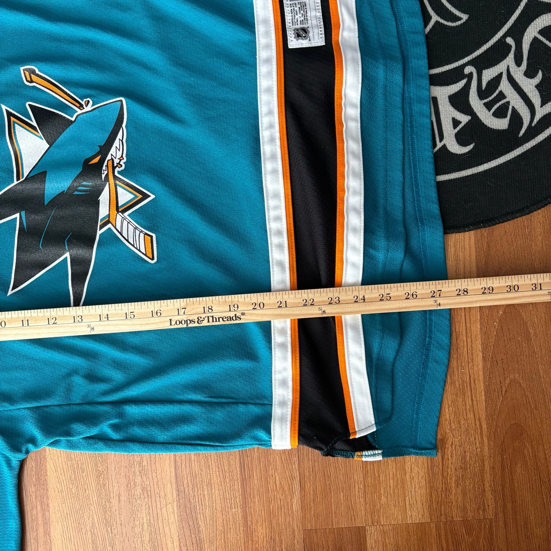Reebok San Jose Sharks Hockey Jersey Youth L/XL 9