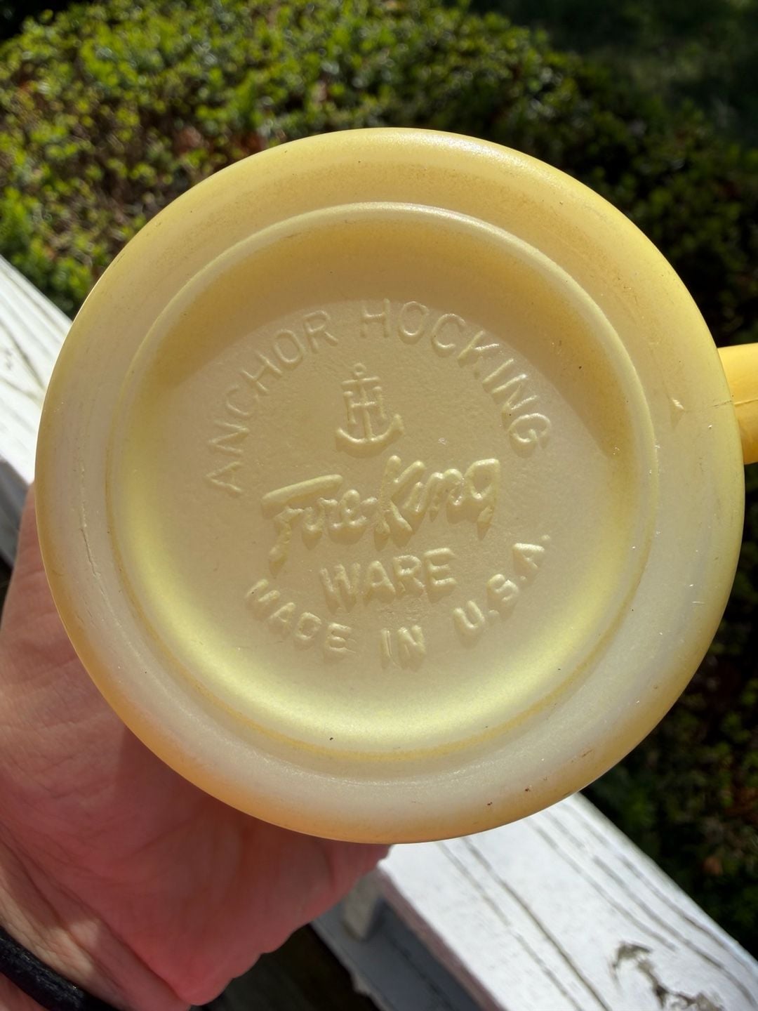 Anchor Hocking Fire King Yellow Milk Glass Coffee Mug 3