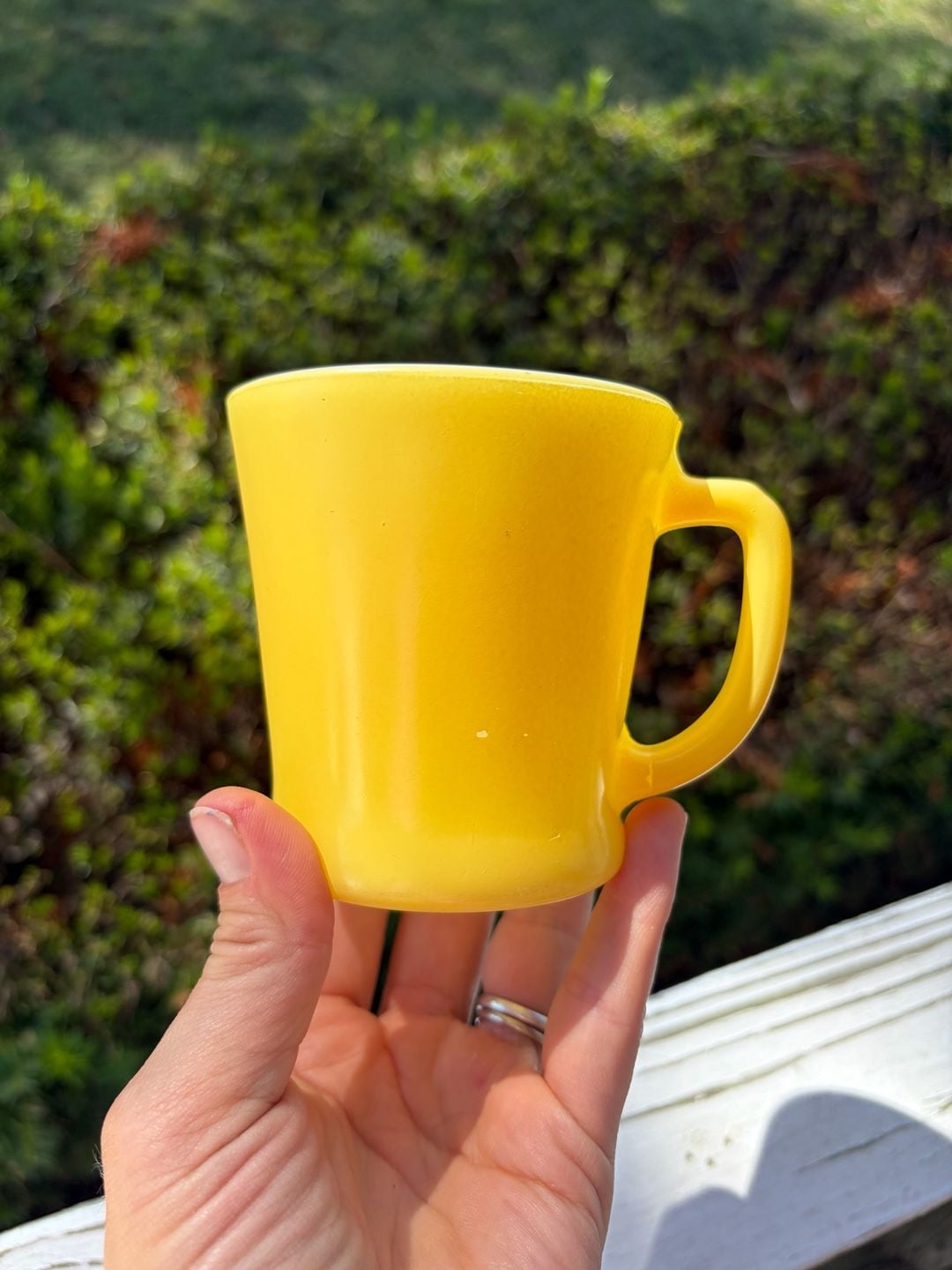 Anchor Hocking Fire King Yellow Milk Glass Coffee Mug 4