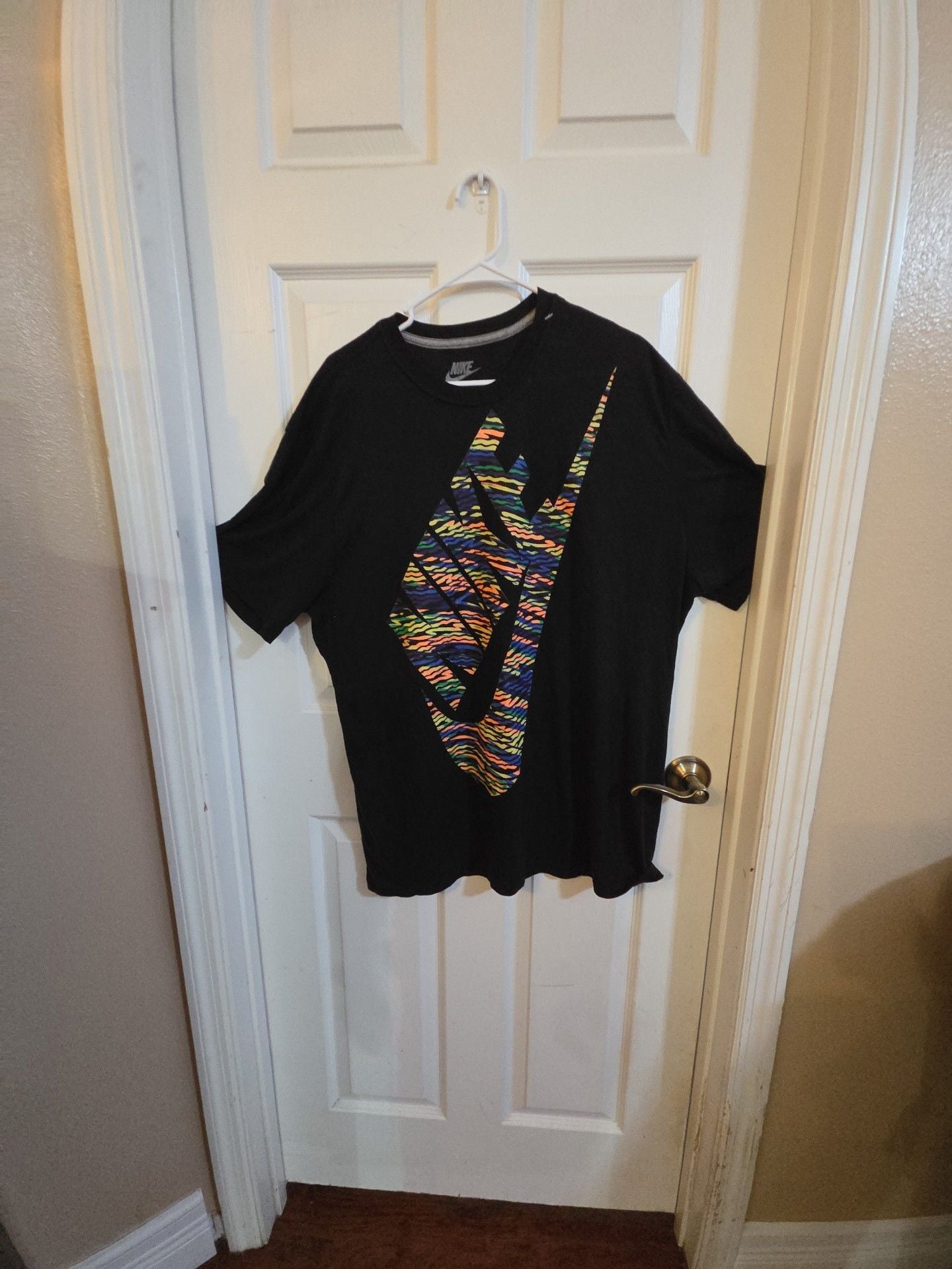 Nike Graphic T-Shirt XXL Black Rainbow Tiger Swoosh 3