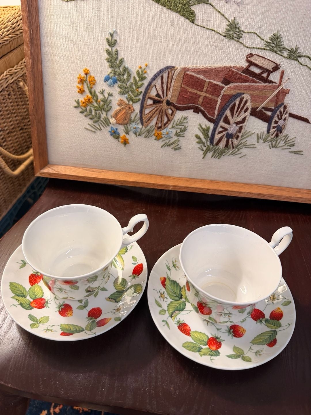 Strawberry Tea Cup & Saucer Set Roy Kirkham Vintage Fine Bone China England 11
