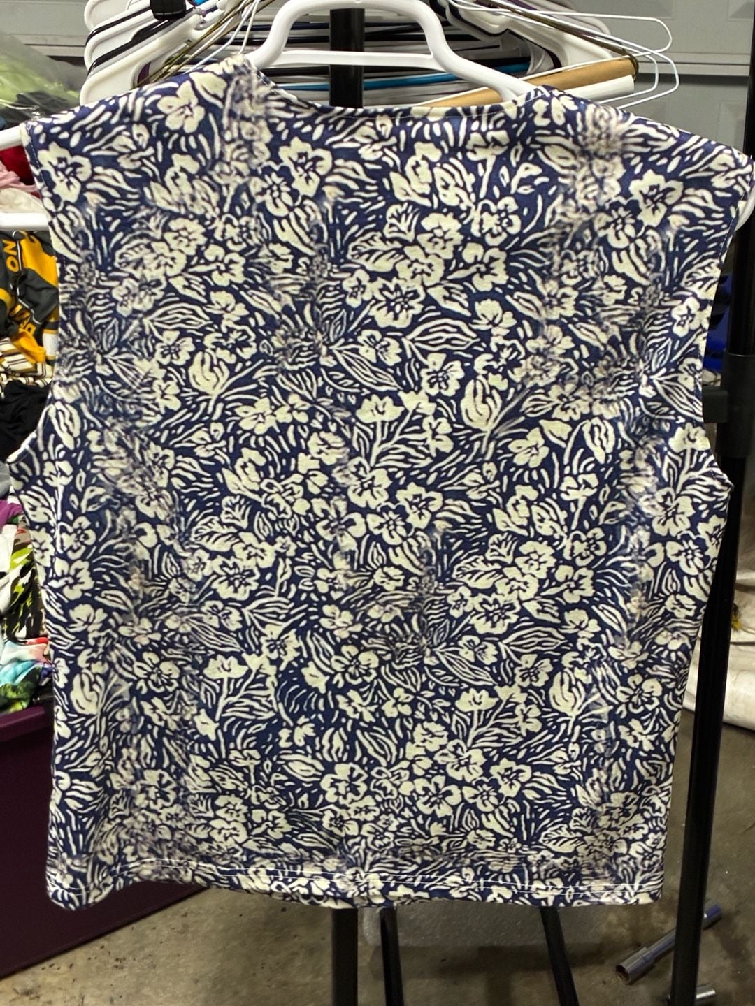 Unbranded Floral Sleeveless Top Blue White 2