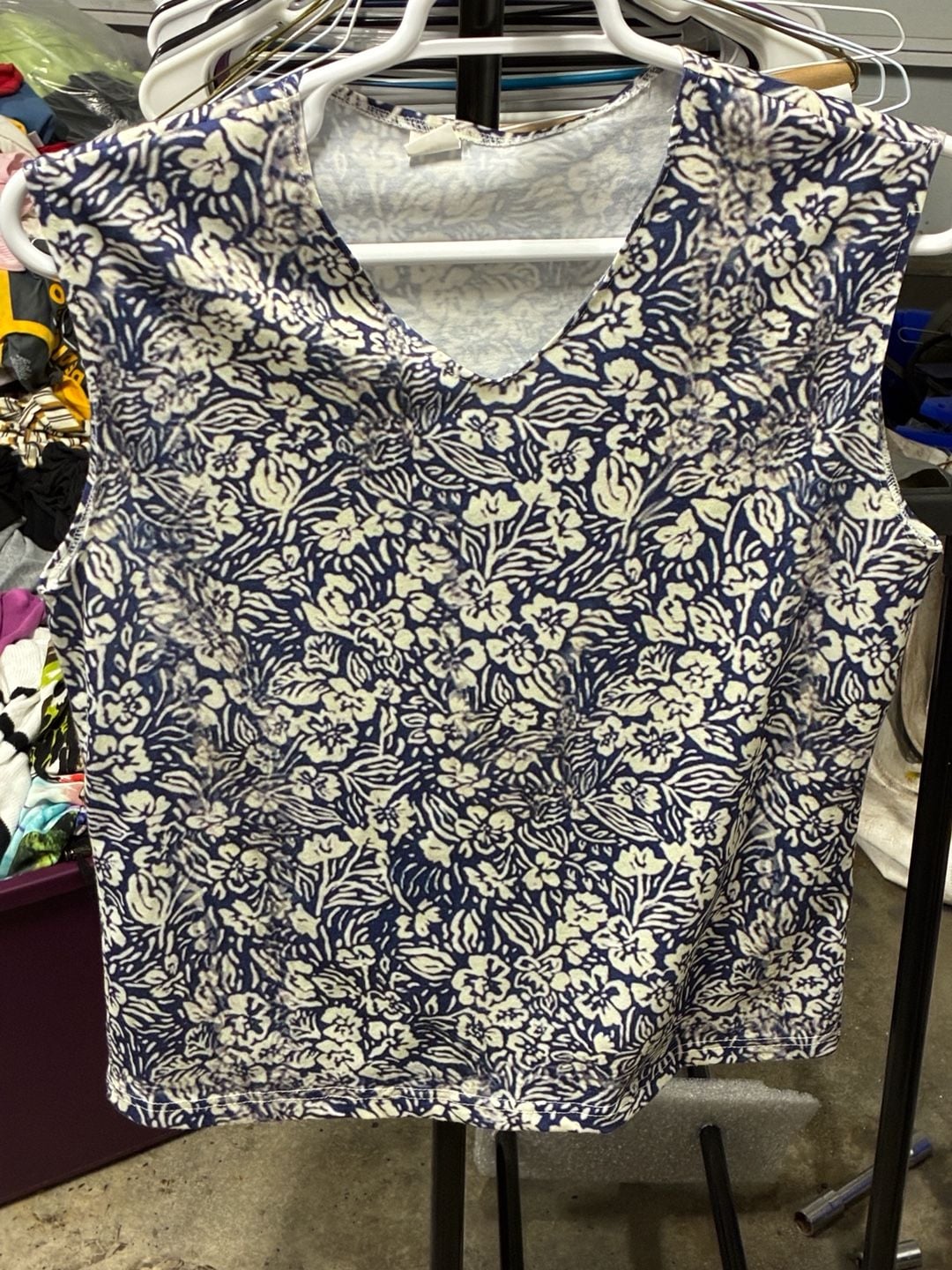 Unbranded Floral Sleeveless Top Blue White 3