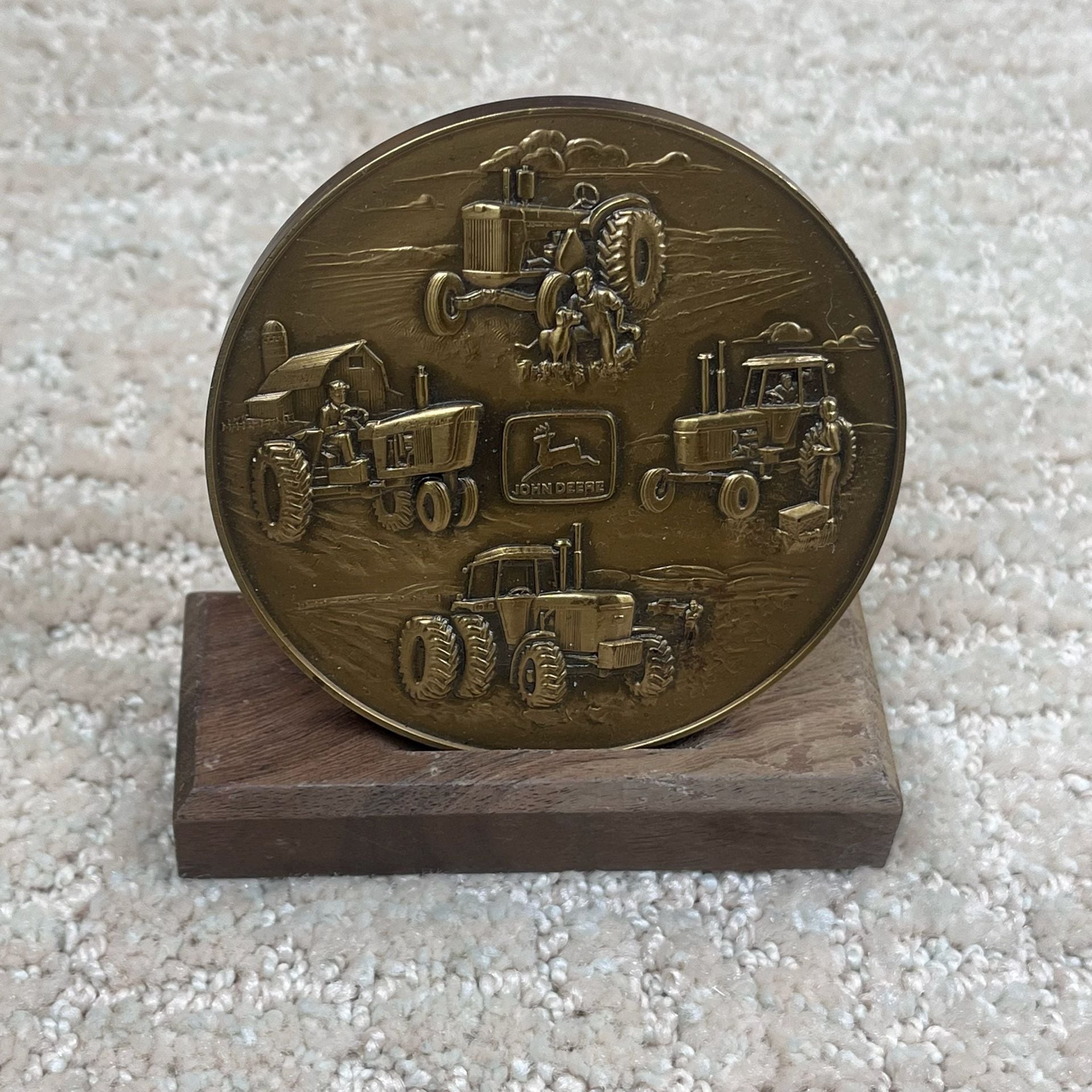 John Deere 1983 Tractor Calendar Medallion Bronze Coin With Wooden Stand 8