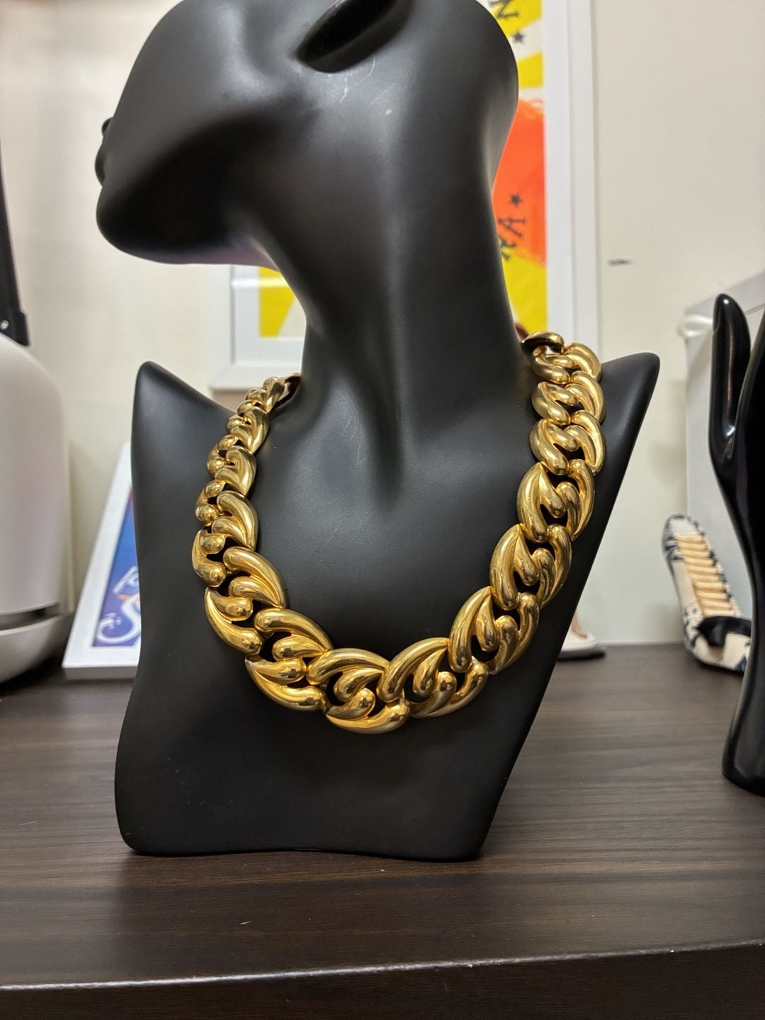 Vintage 1980s Chunky Gold Tone Statement Link Choker Necklace 2